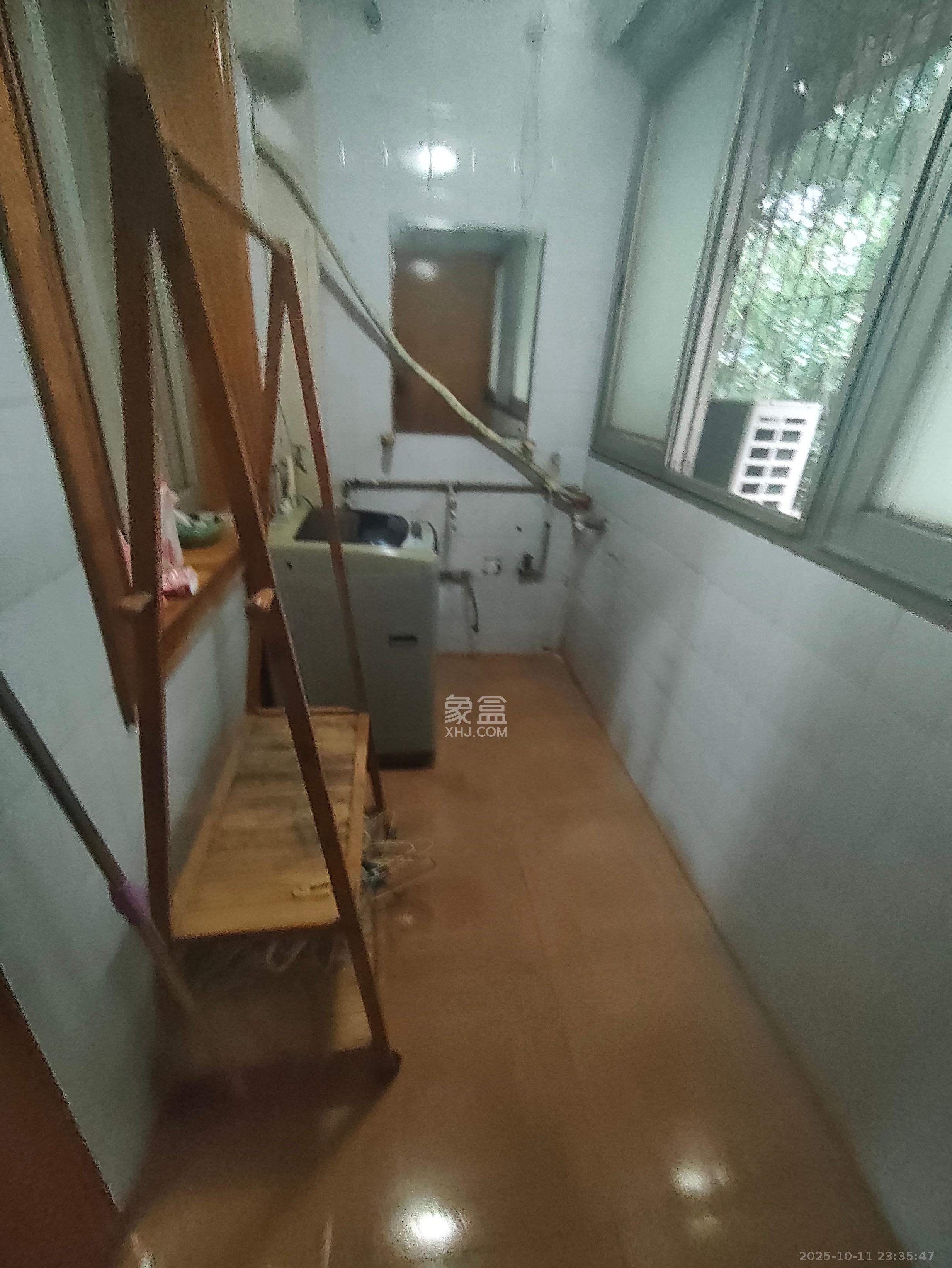 人民西路散盘  2室1厅1卫    2000.0元/月 人民西路散盘  2室1厅1卫    2000.0元/月室内图