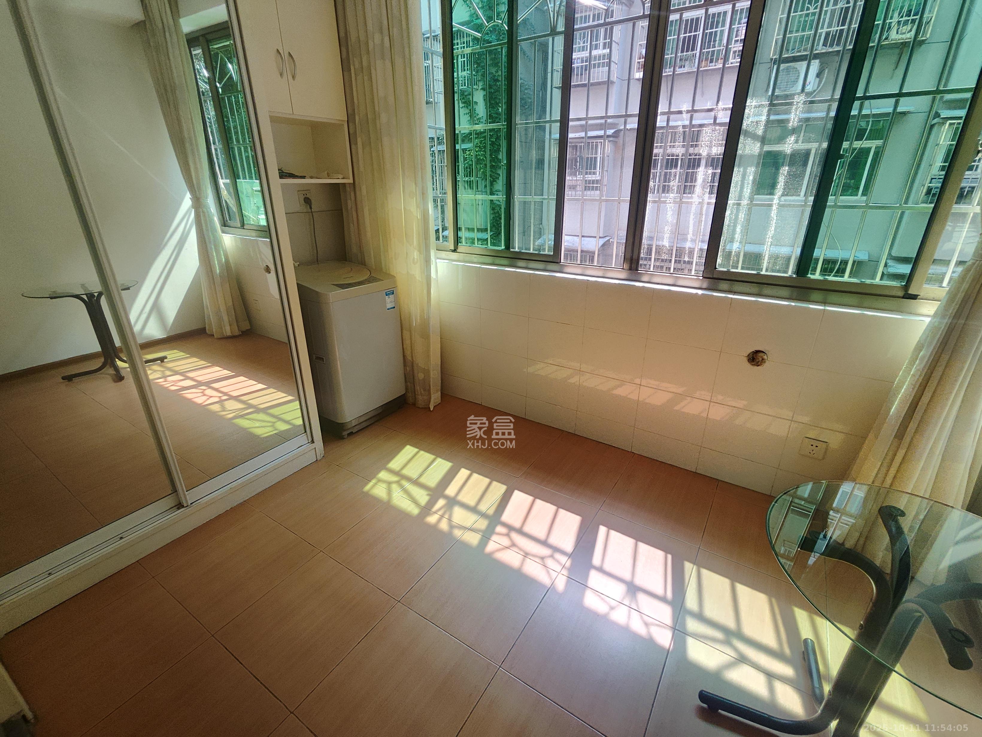 金科园  2室2厅1卫    2100.0元/月 金科园  2室2厅1卫    2100.0元/月室内图