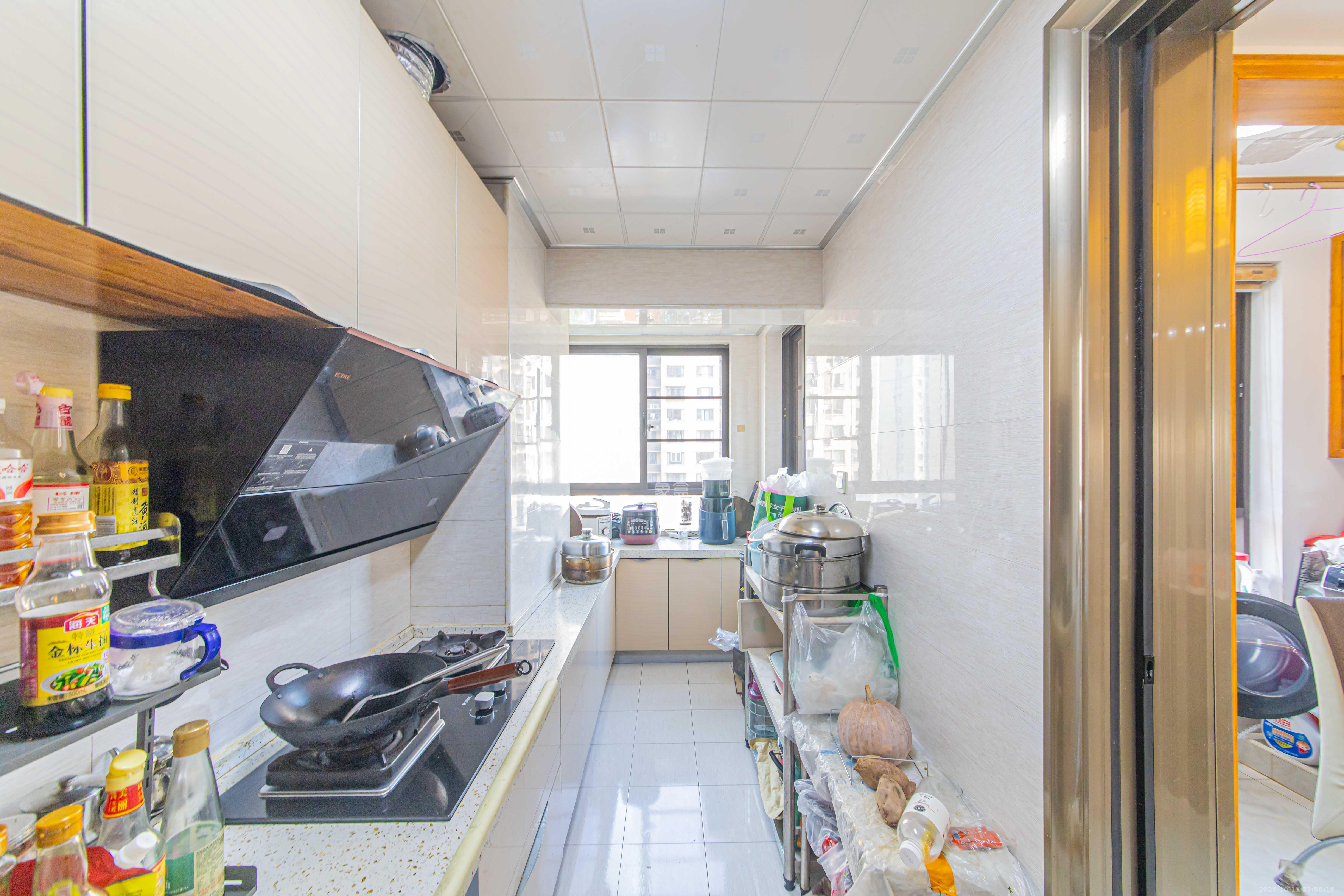 北辰中央公园A区  3室2厅1卫    119.0万厨房