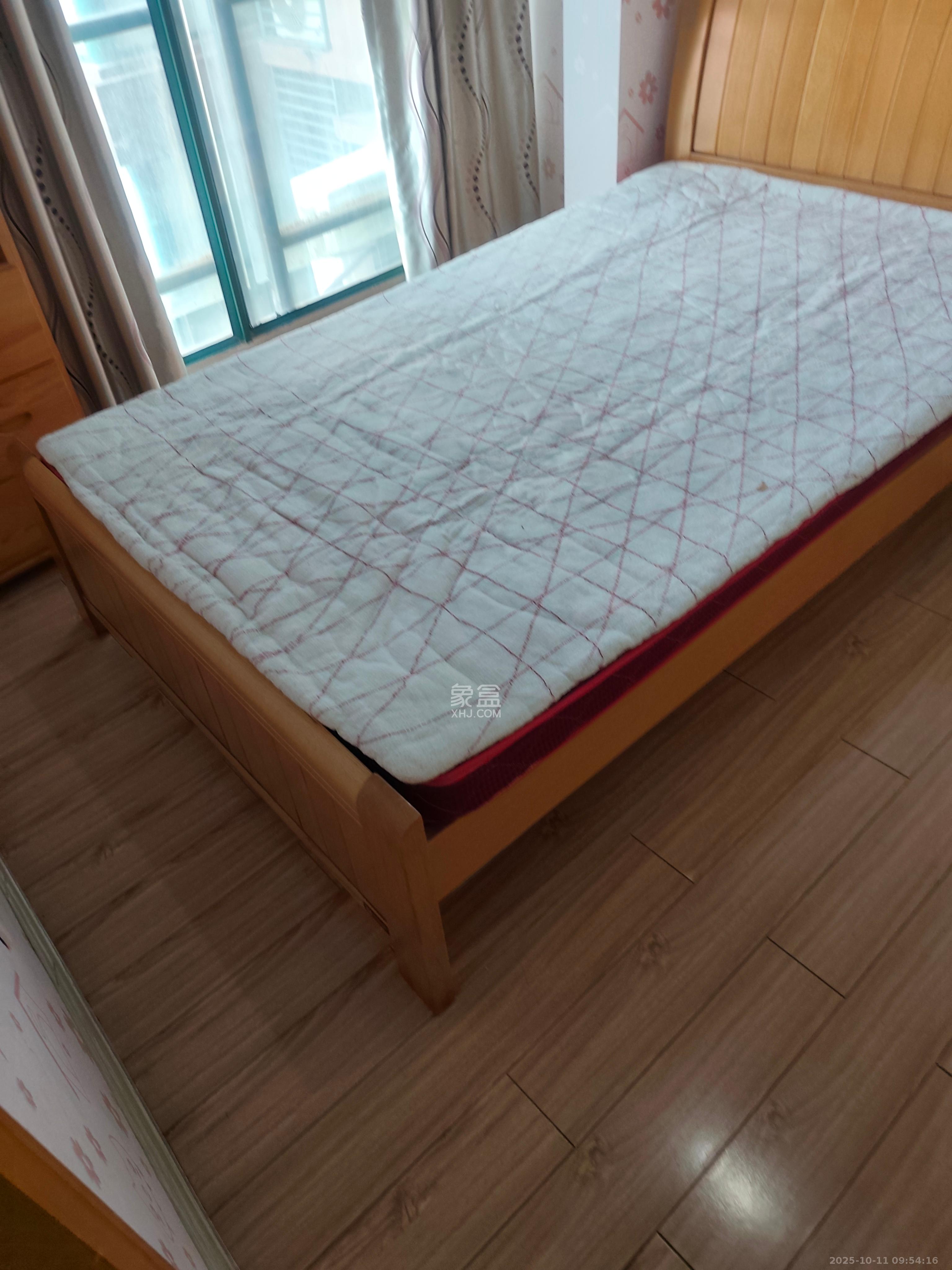 华盛世纪新城  1室2厅1卫    2200.0元/月