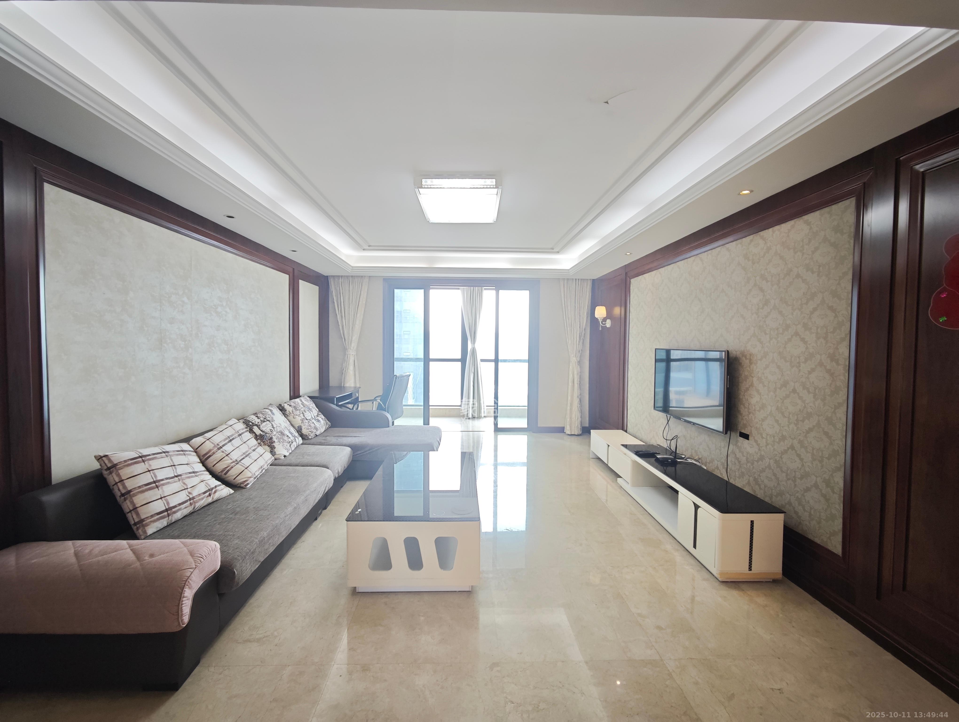 运达中央广场一、二期  3室2厅2卫    8000.0元/月 运达中央广场一、二期  3室2厅2卫    8000.0元/月