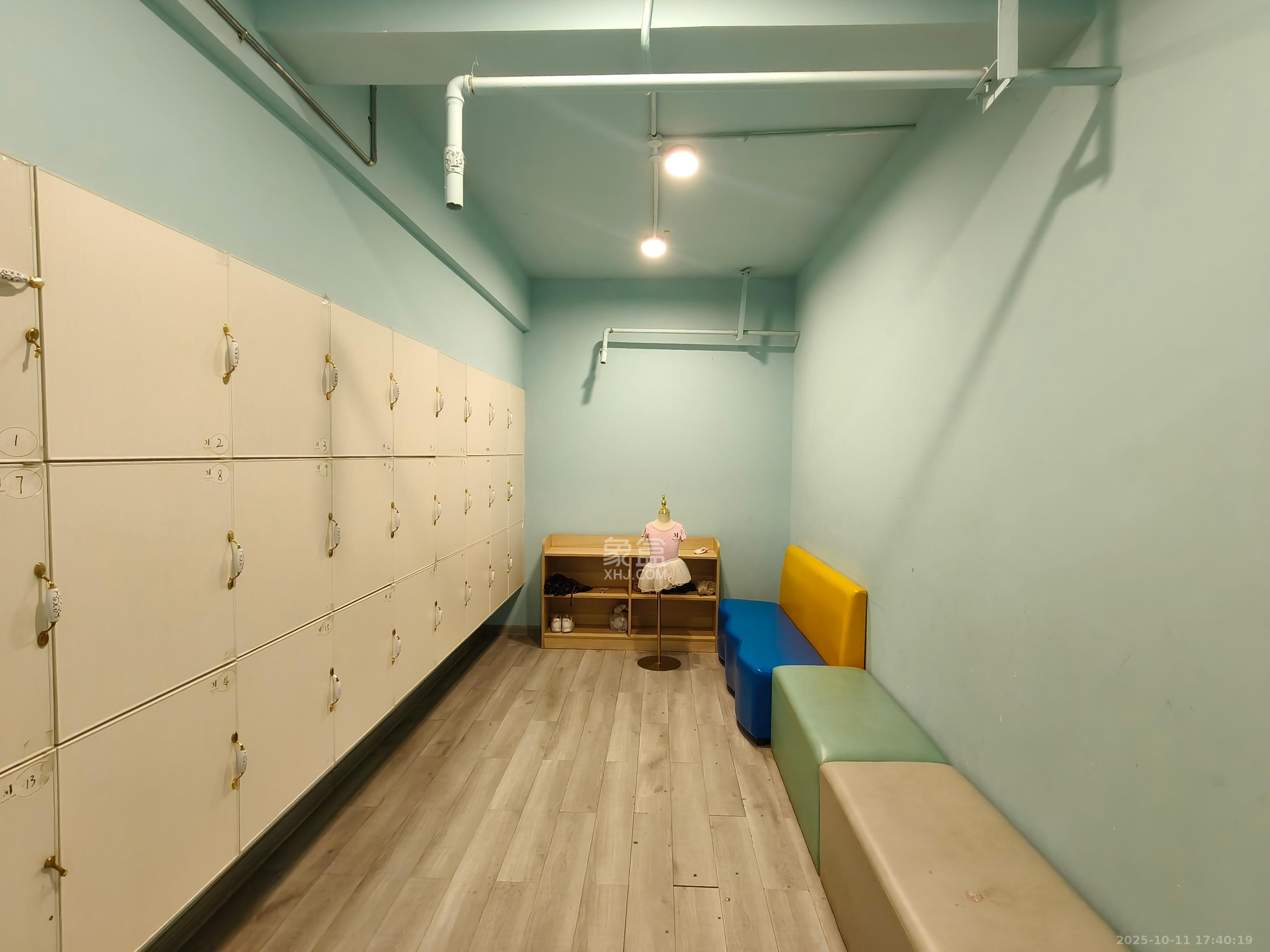 郡原广场   400.0㎡      15000.0元/月室内图