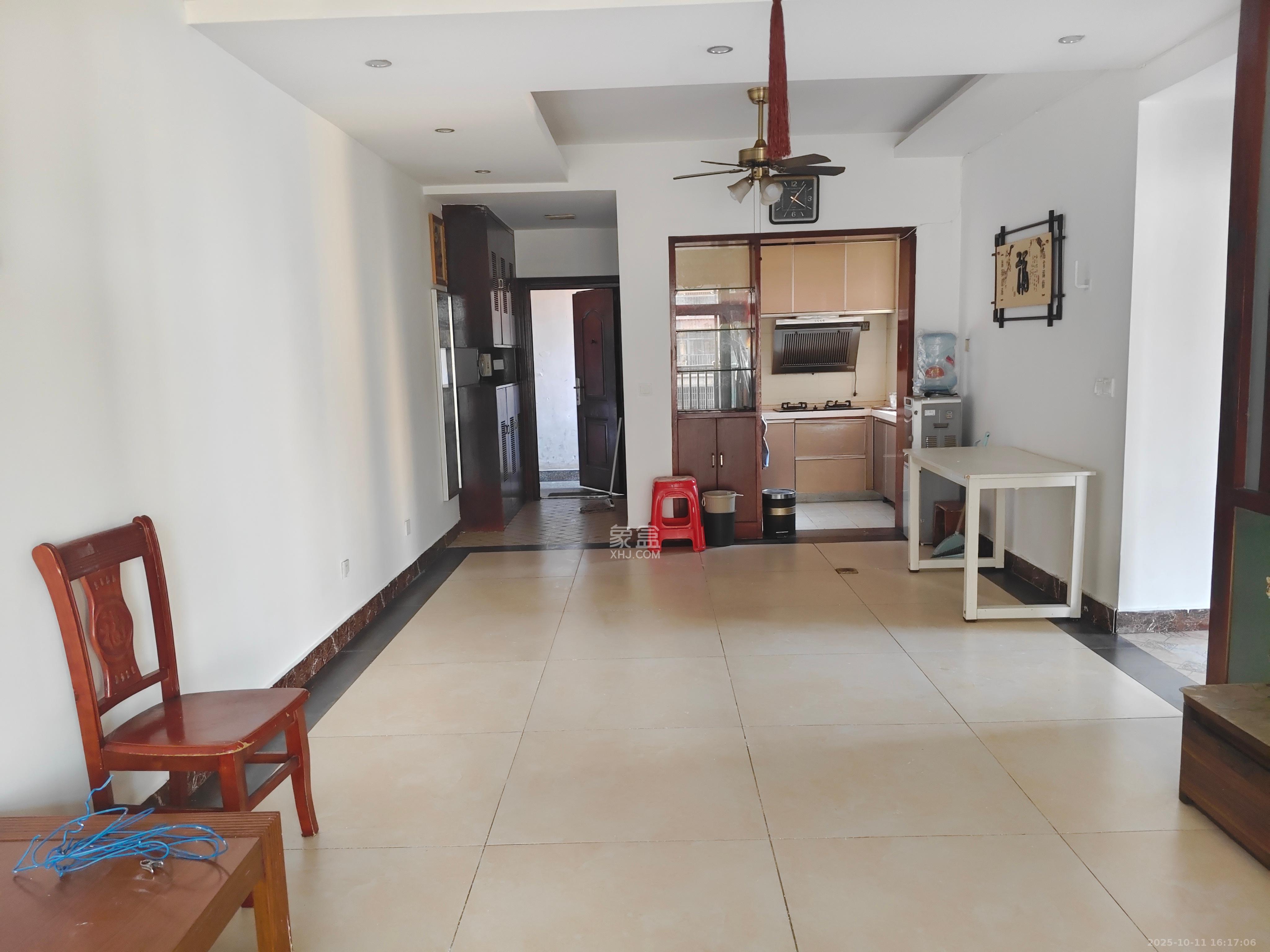 博雅湘水湾  2室2厅1卫    1700.0元/月 博雅湘水湾  2室2厅1卫    1700.0元/月室内图