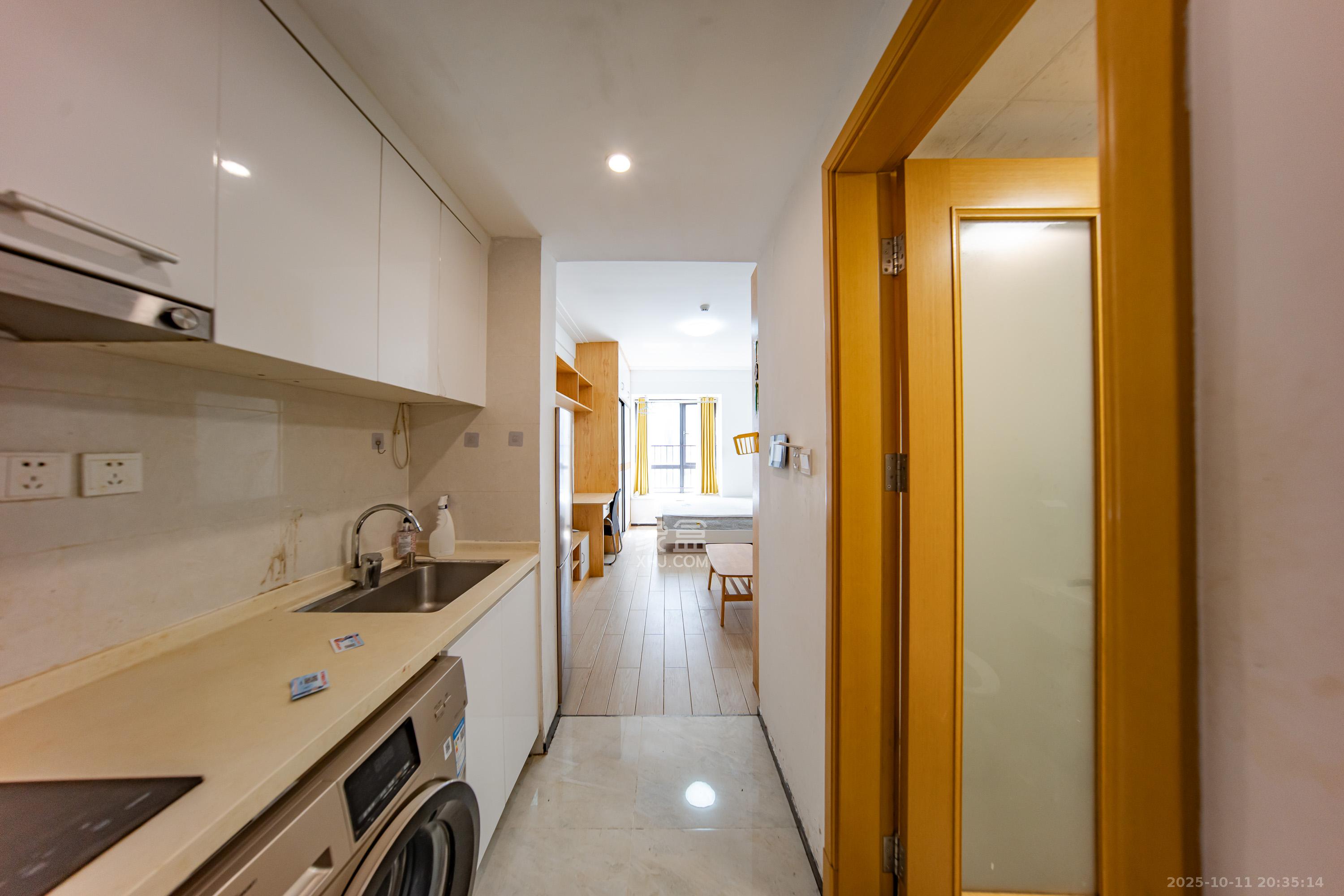 中海国际二期  1室1厅1卫    19.8万厨房