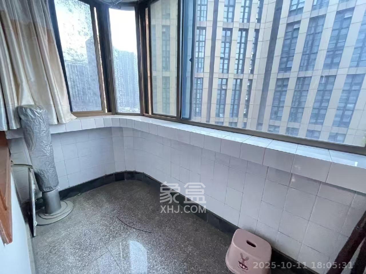 窑岭光大银行宿舍  2室1厅1卫    2500.0元/月室内图