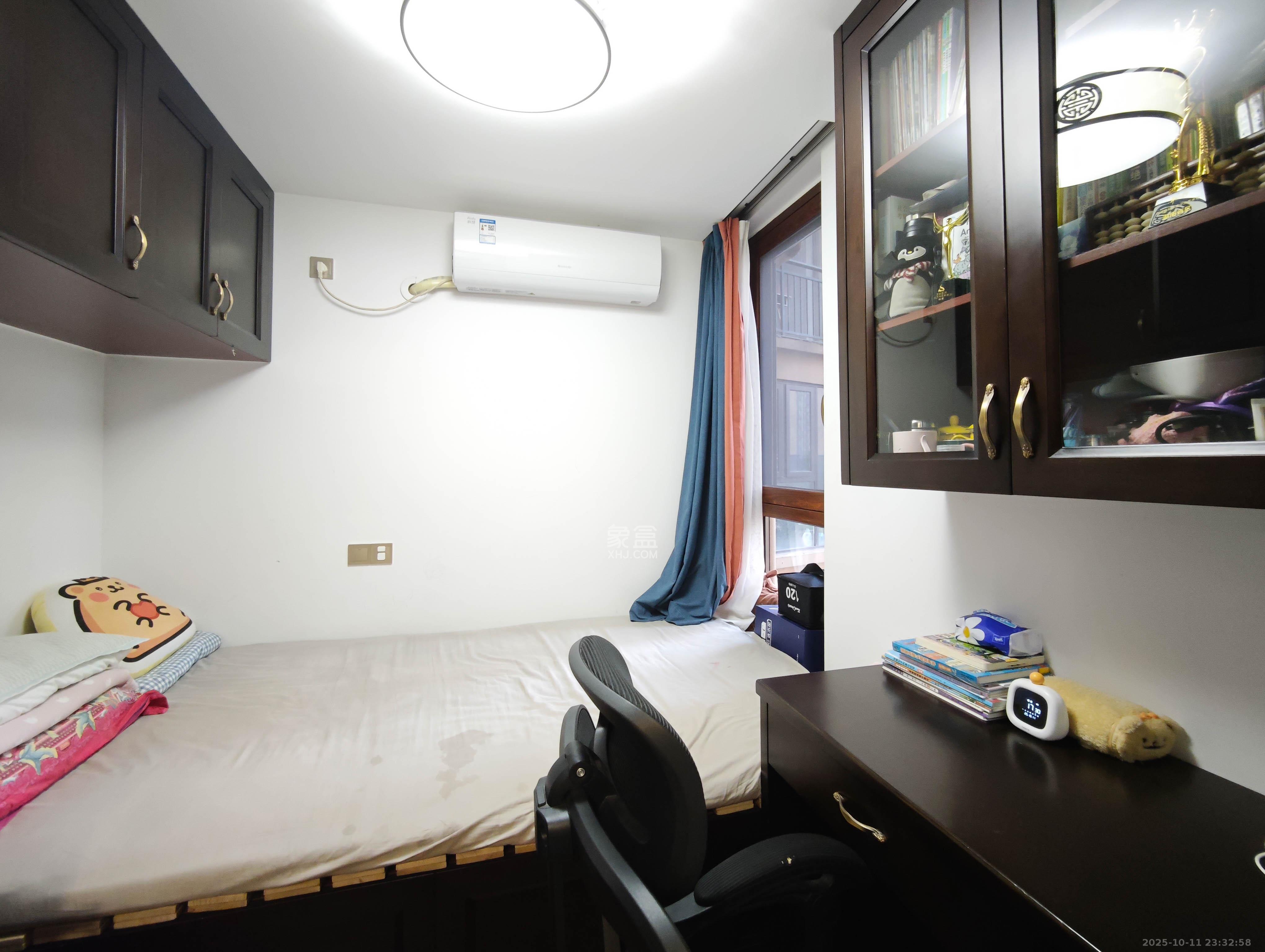 西湖鸿运佳苑  3室2厅2卫    98.0万 西湖鸿运佳苑  3室2厅2卫    98.0万卧室