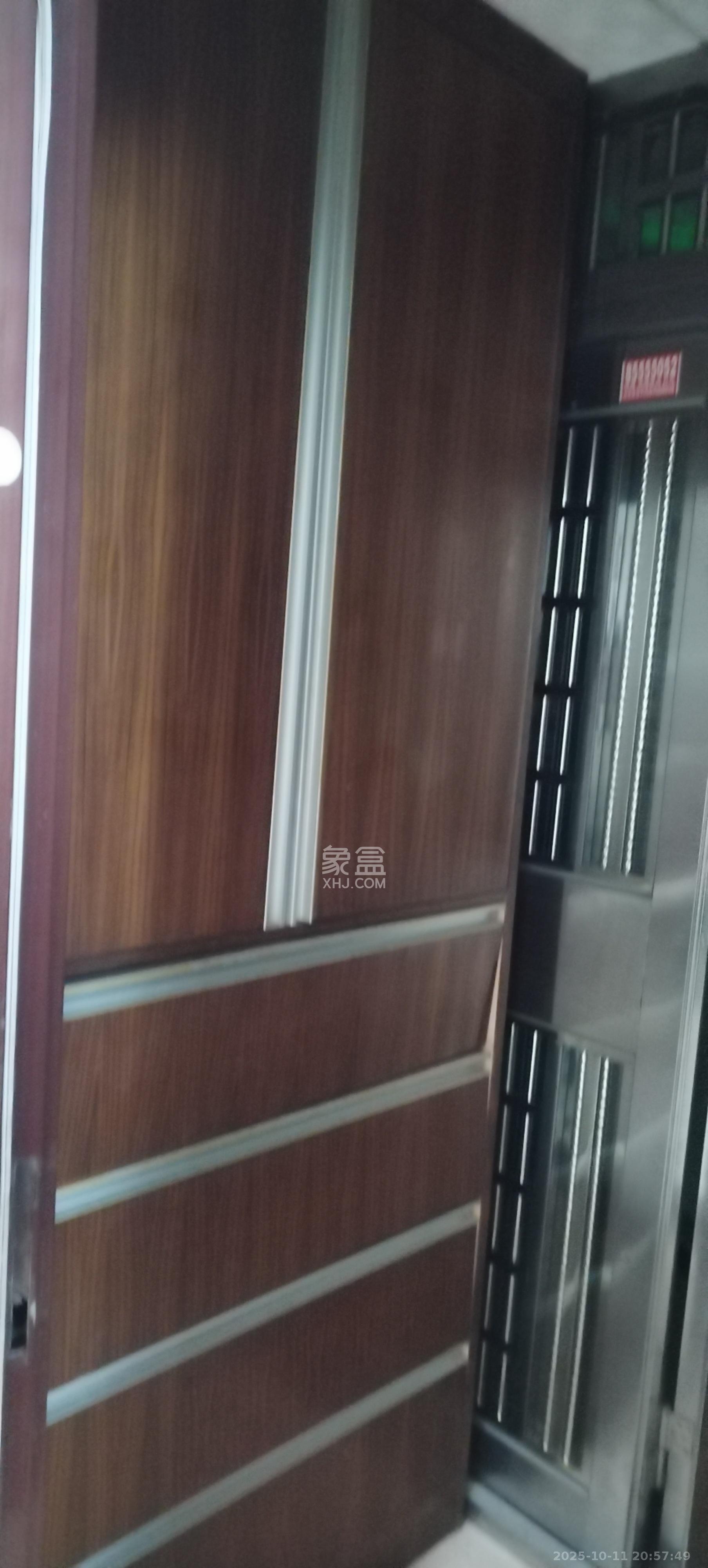 莲湖大厦 3室2厅2卫 2200.0元/月 莲湖大厦 3室2厅2卫 2200.0元/月室内图