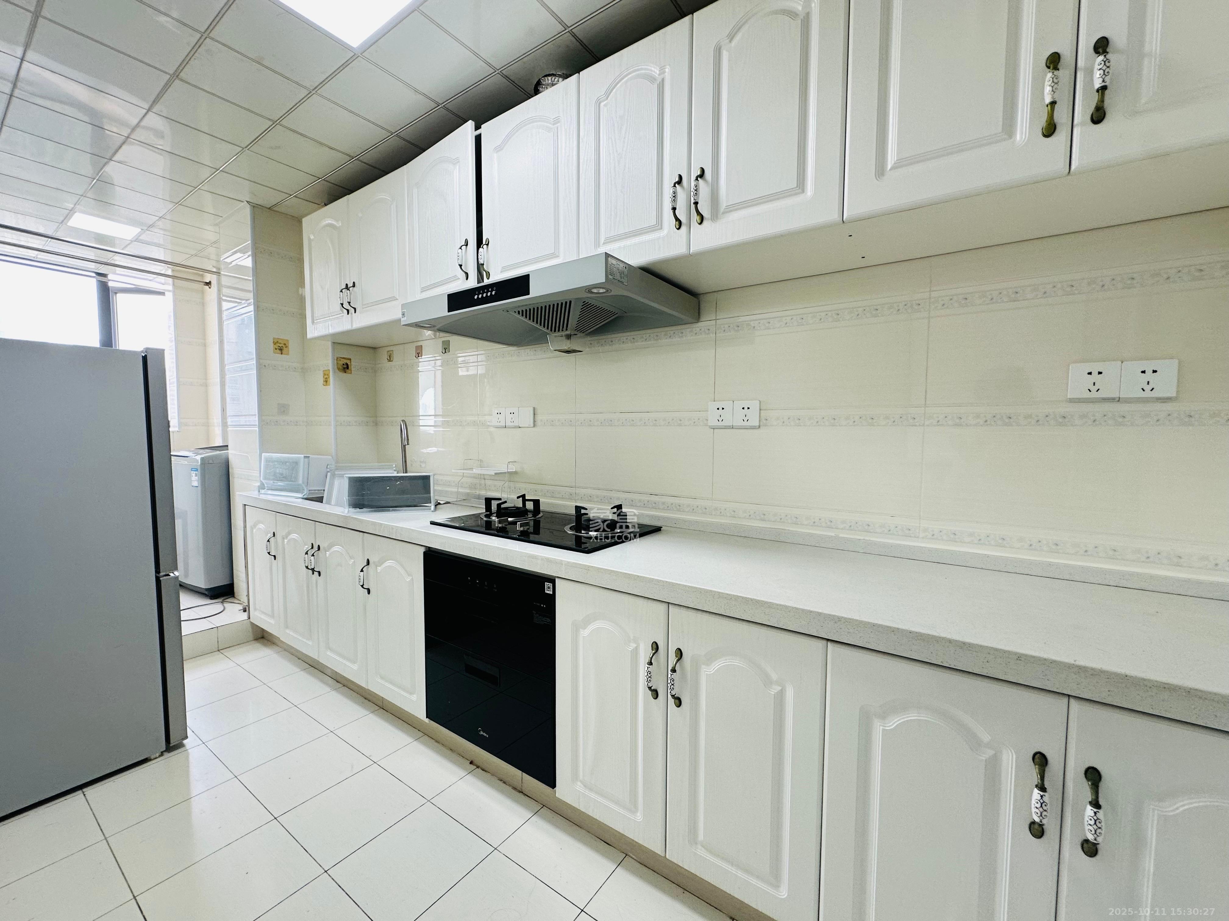 达美美立方 1室1厅1卫 2050.0元/月 达美美立方 1室1厅1卫 2050.0元/月室内图