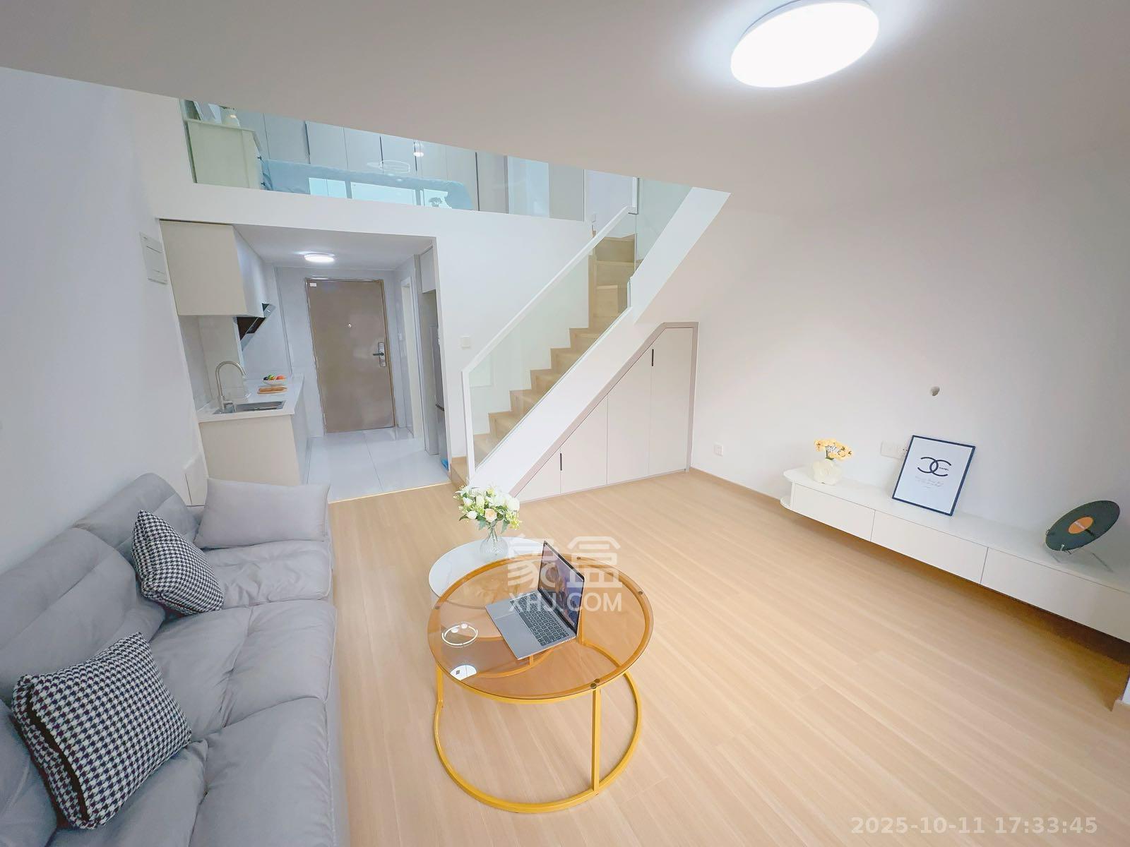 荣盛花语书苑  1室1厅1卫    2400.0元/月室内图