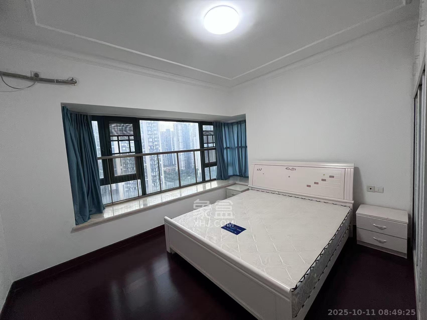 恒大翡翠华庭  3室2厅1卫    2000.0元/月室内图