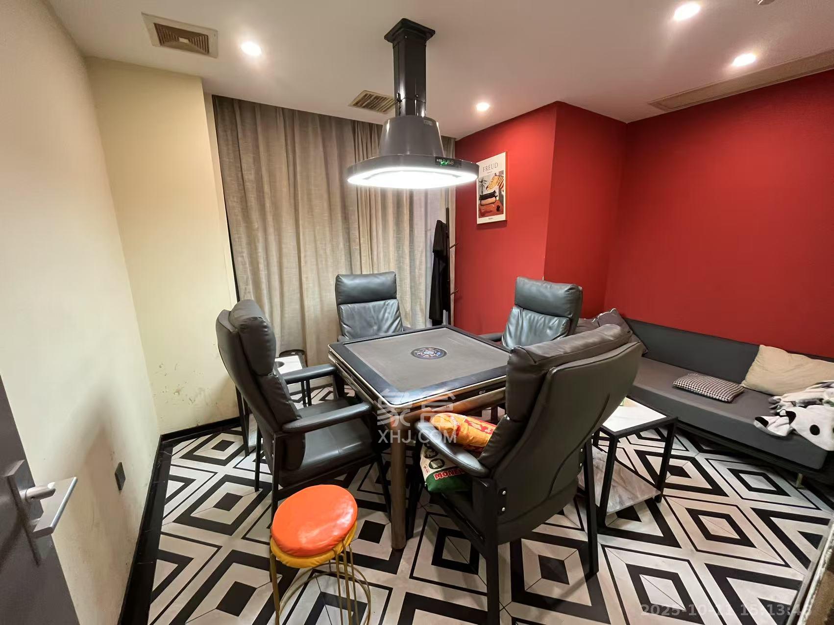 万坤图财富广场  4室1厅4卫    5800.0元/月 万坤图财富广场  4室1厅4卫    5800.0元/月室内图