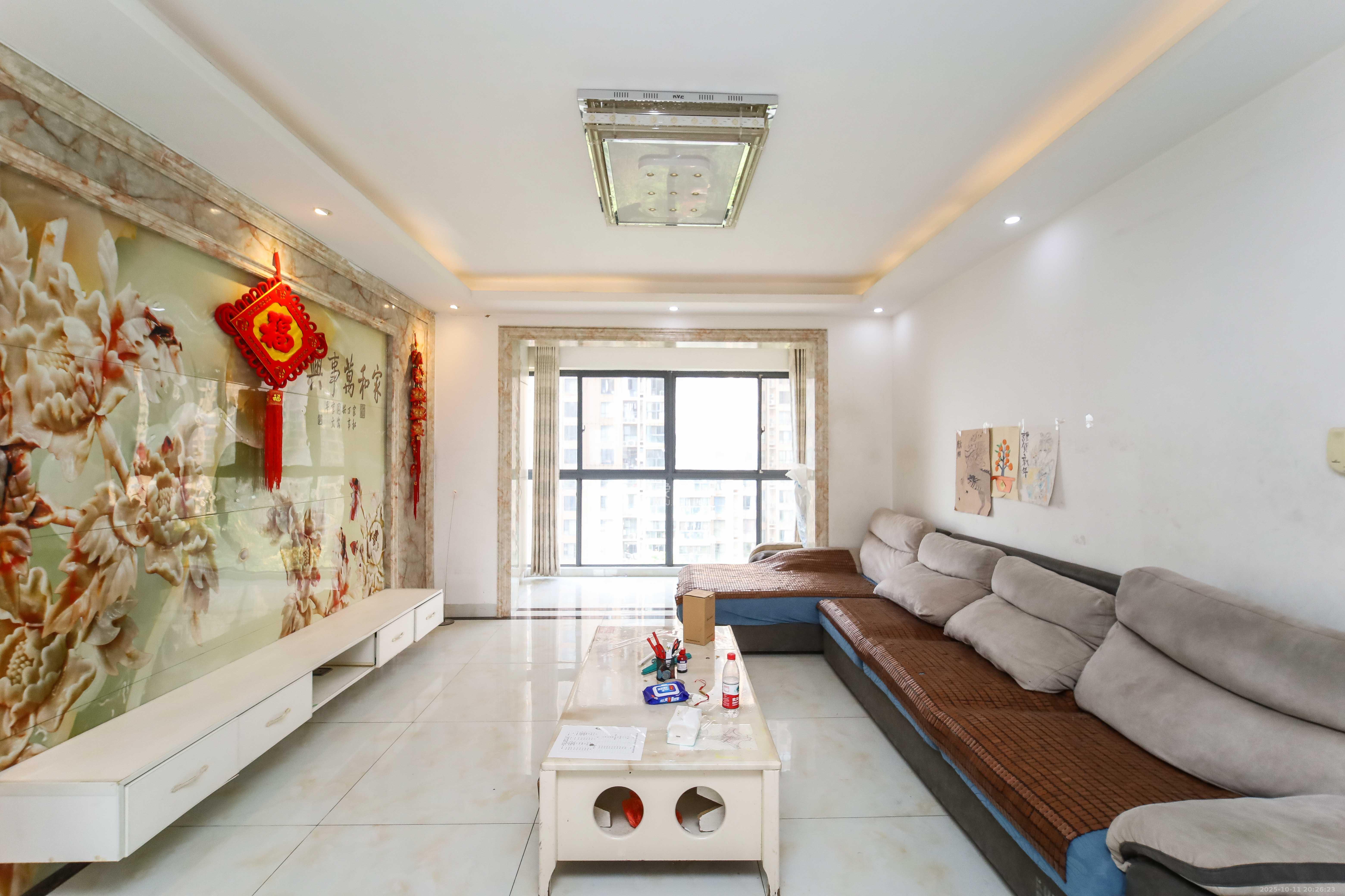 江河双水湾  3室2厅2卫    90.0万 江河双水湾  3室2厅2卫    90.0万