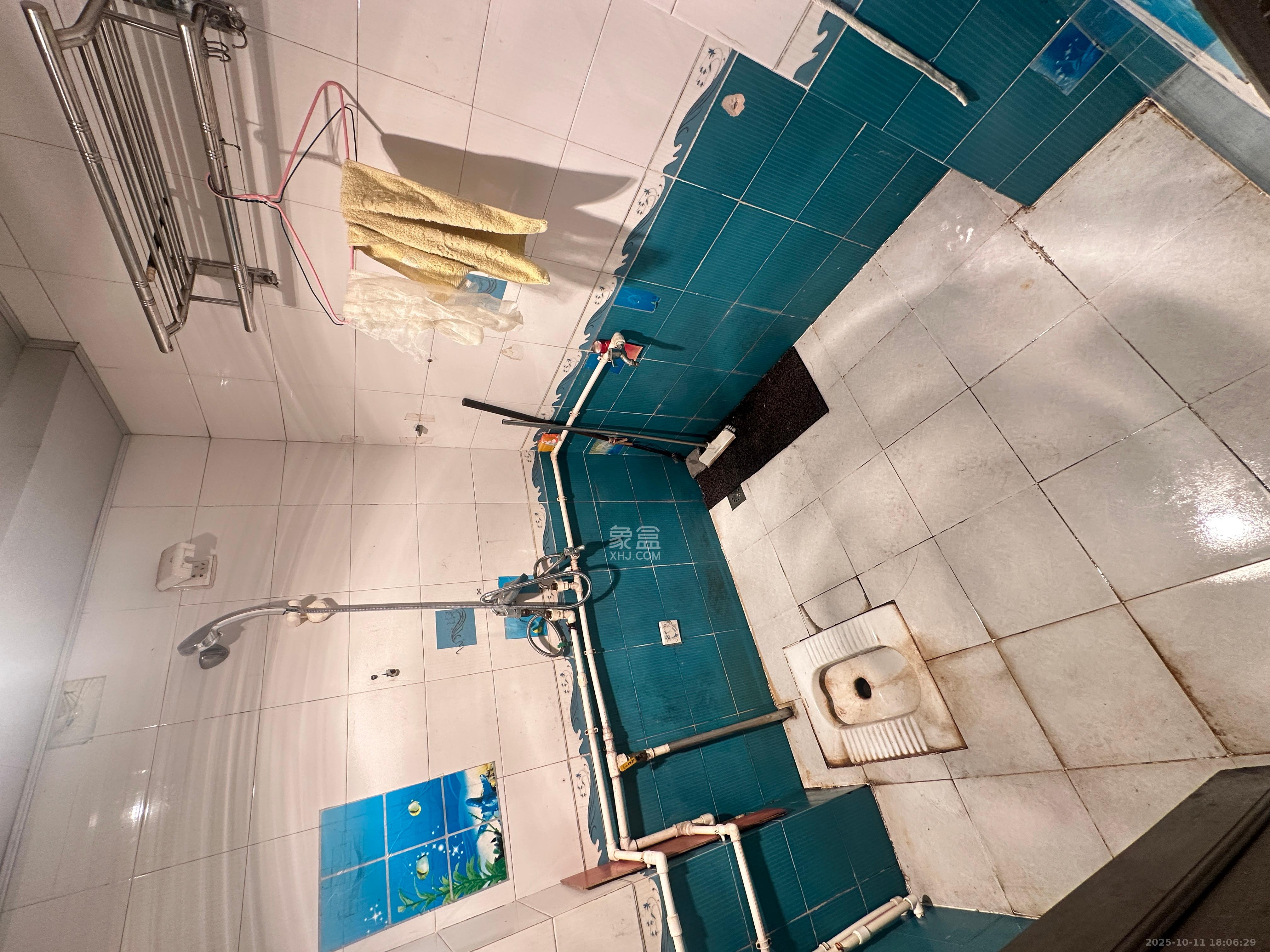 中南汽车世界 2室1厅1卫 1200.0元/月 中南汽车世界 2室1厅1卫 1200.0元/月室内图