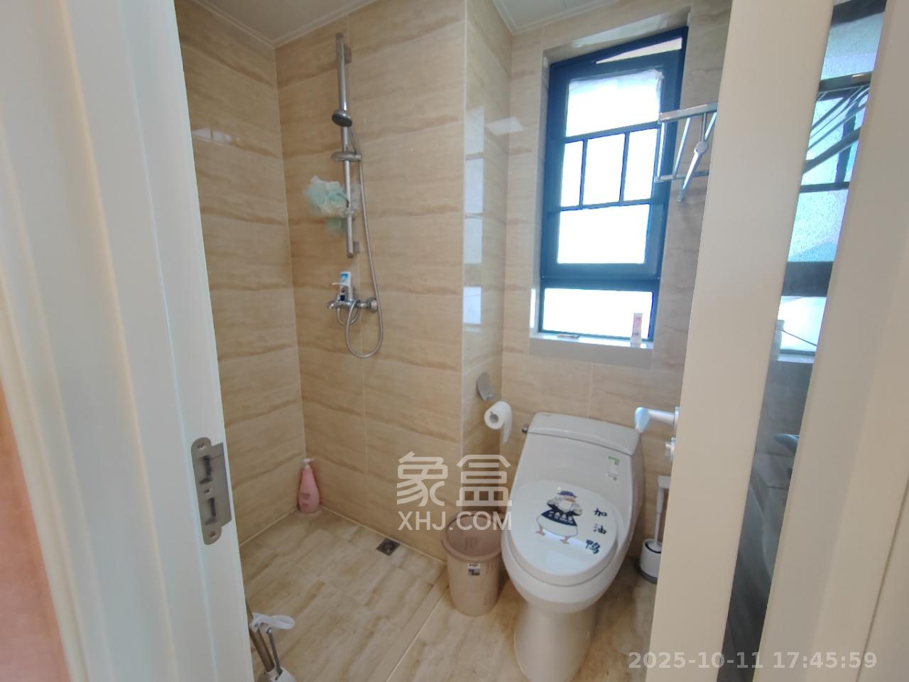 万科魅力之城观澜里 3室2厅2卫 2800.0元/月 万科魅力之城观澜里 3室2厅2卫 2800.0元/月室内图