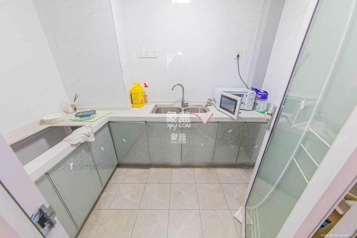 中建芙蓉嘉苑 3室2厅2卫 2200.0元/月 中建芙蓉嘉苑 3室2厅2卫 2200.0元/月室内图