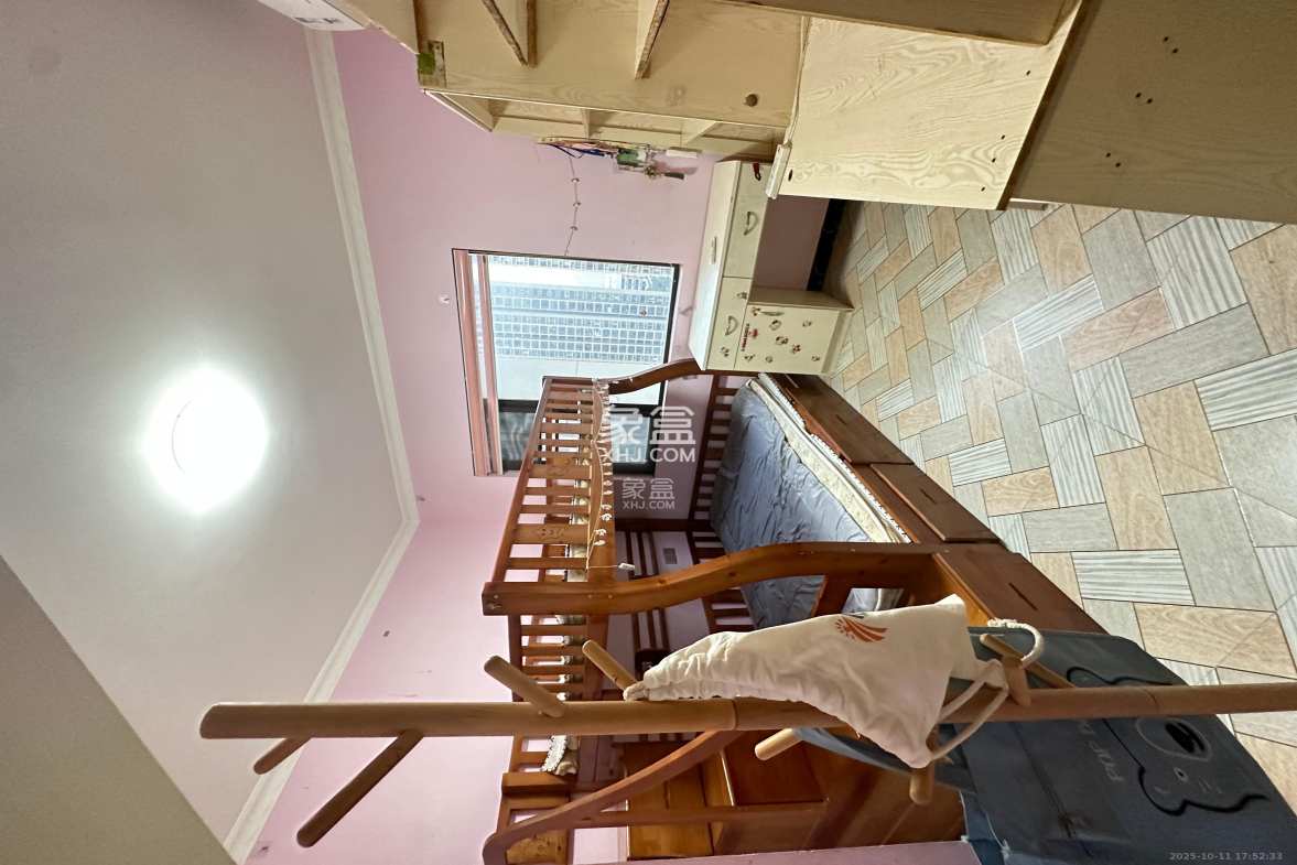 钰龙天下二期(钰龙佳园) 3室2厅2卫 2800.0元/月 钰龙天下二期(钰龙佳园) 3室2厅2卫 2800.0元/月室内图