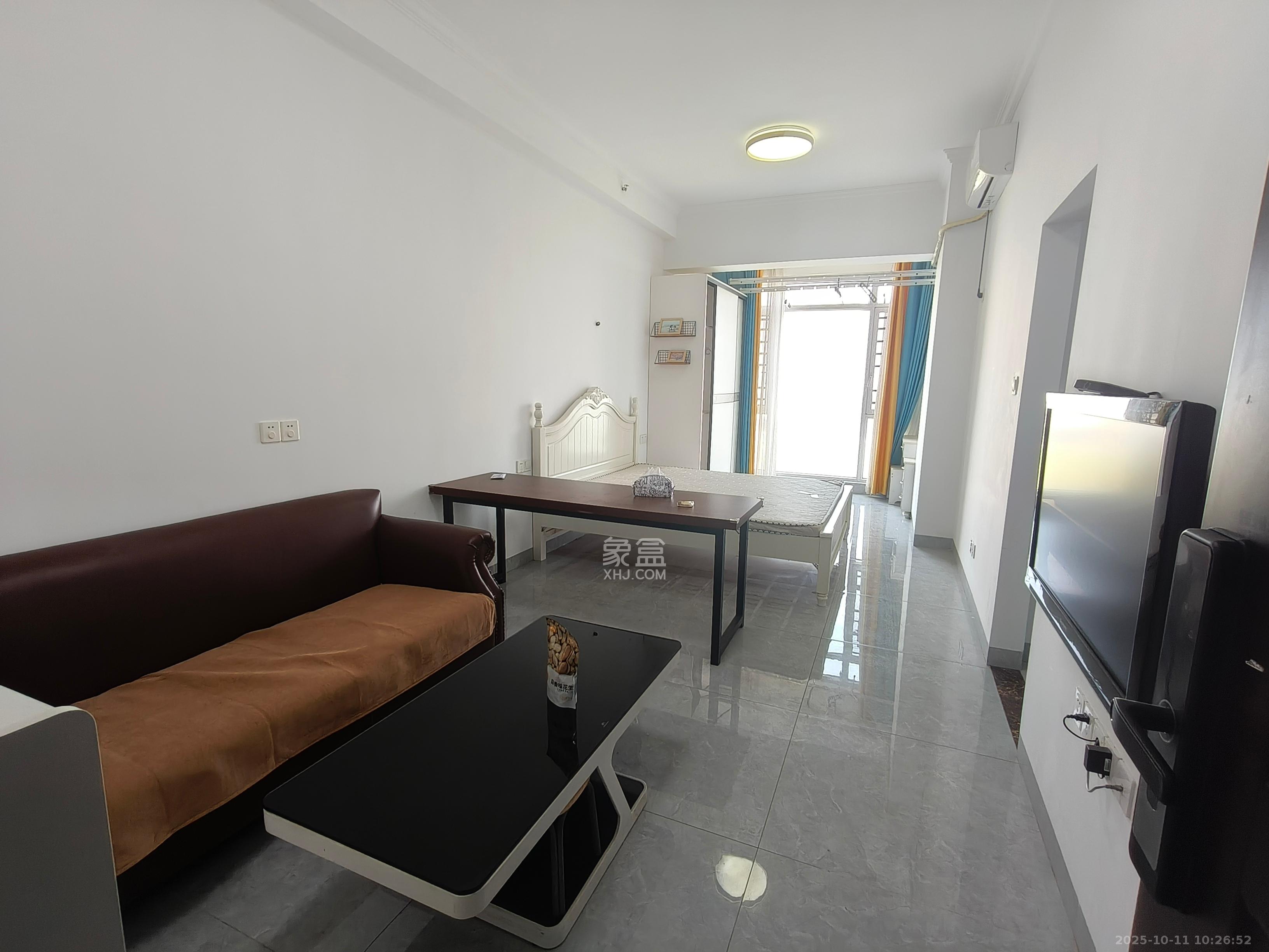 辉宏橄榄城 1室1厅1卫 1400.0元/月 辉宏橄榄城 1室1厅1卫 1400.0元/月室内图