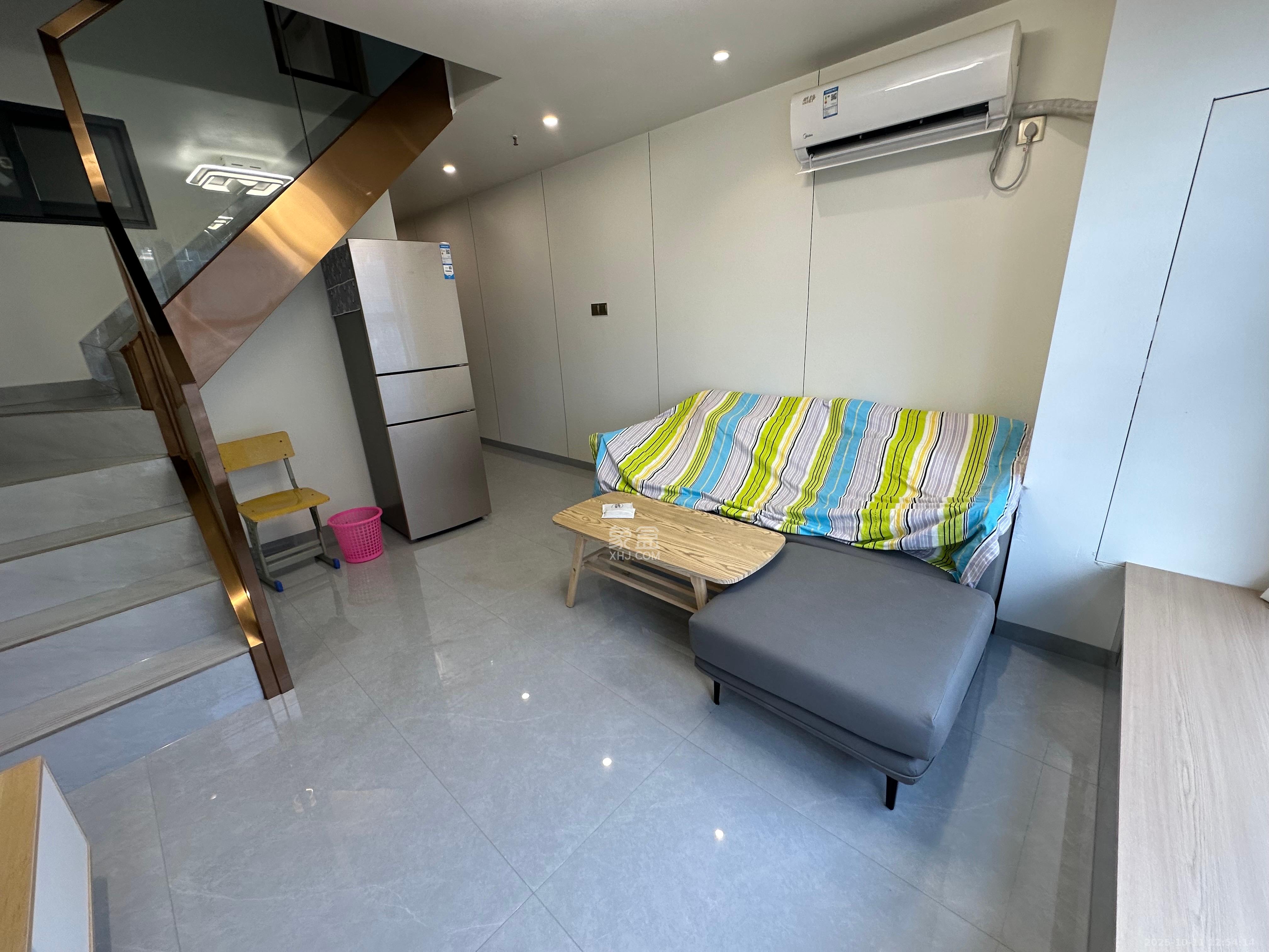 君悦新天地  2室2厅2卫    2800.0元/月