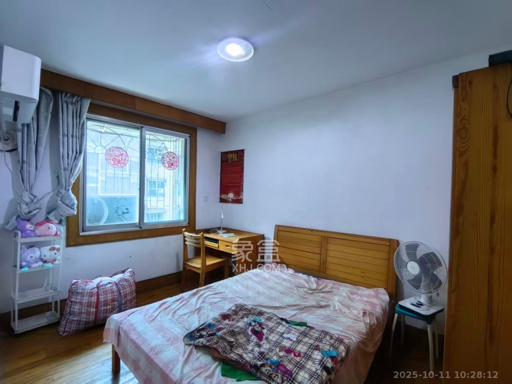 荷花园市直教师村(长沙市教育局直属教师二村) 3室2厅1卫 1850.0元/月 荷花园市直教师村(长沙市教育局直属教师二村) 3室2厅1卫 1850.0元/月室内图