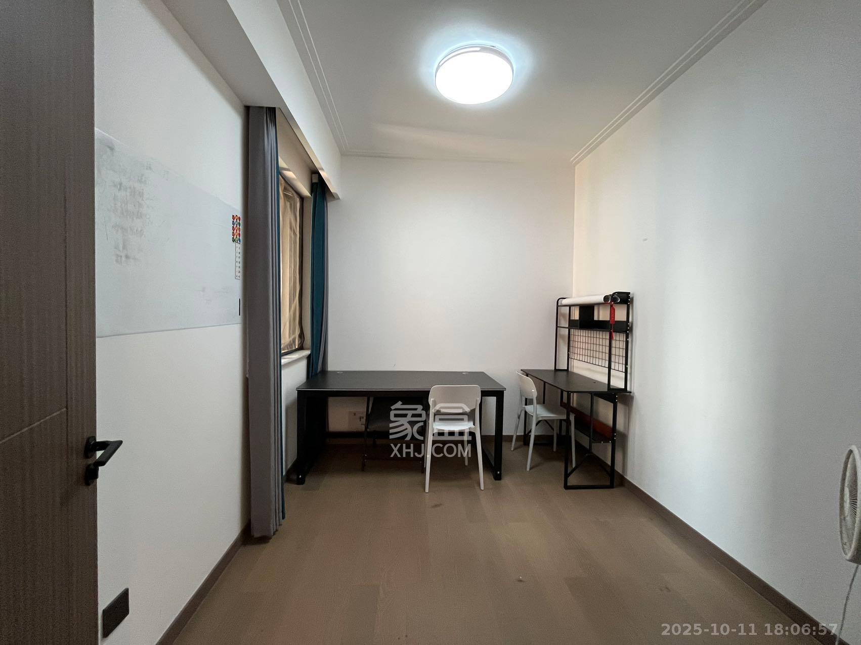 绿地V岛  3室2厅2卫    3500.0元/月 绿地V岛  3室2厅2卫    3500.0元/月室内图