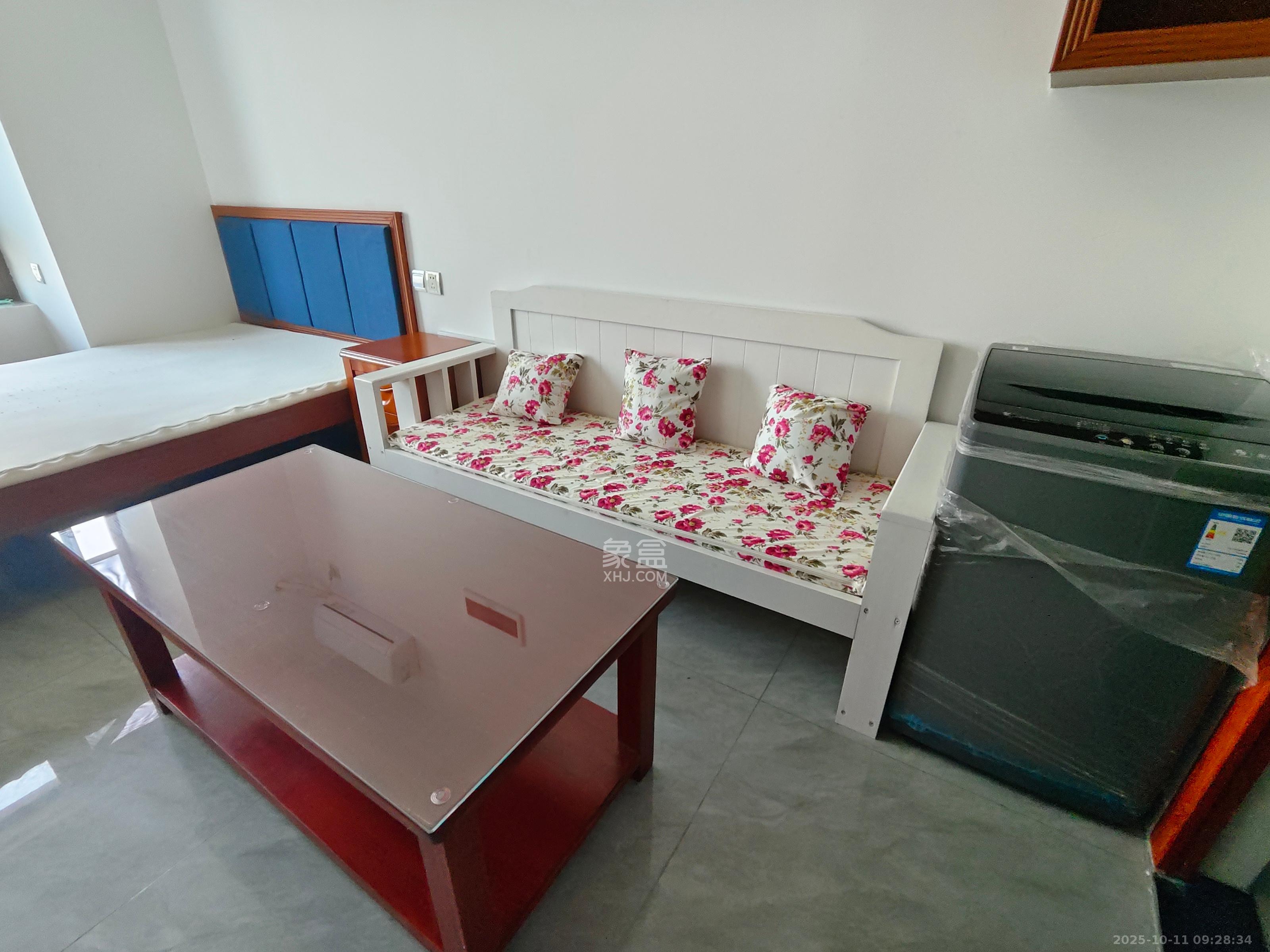 新城悦隽公园  1室1厅1卫    1200.0元/月