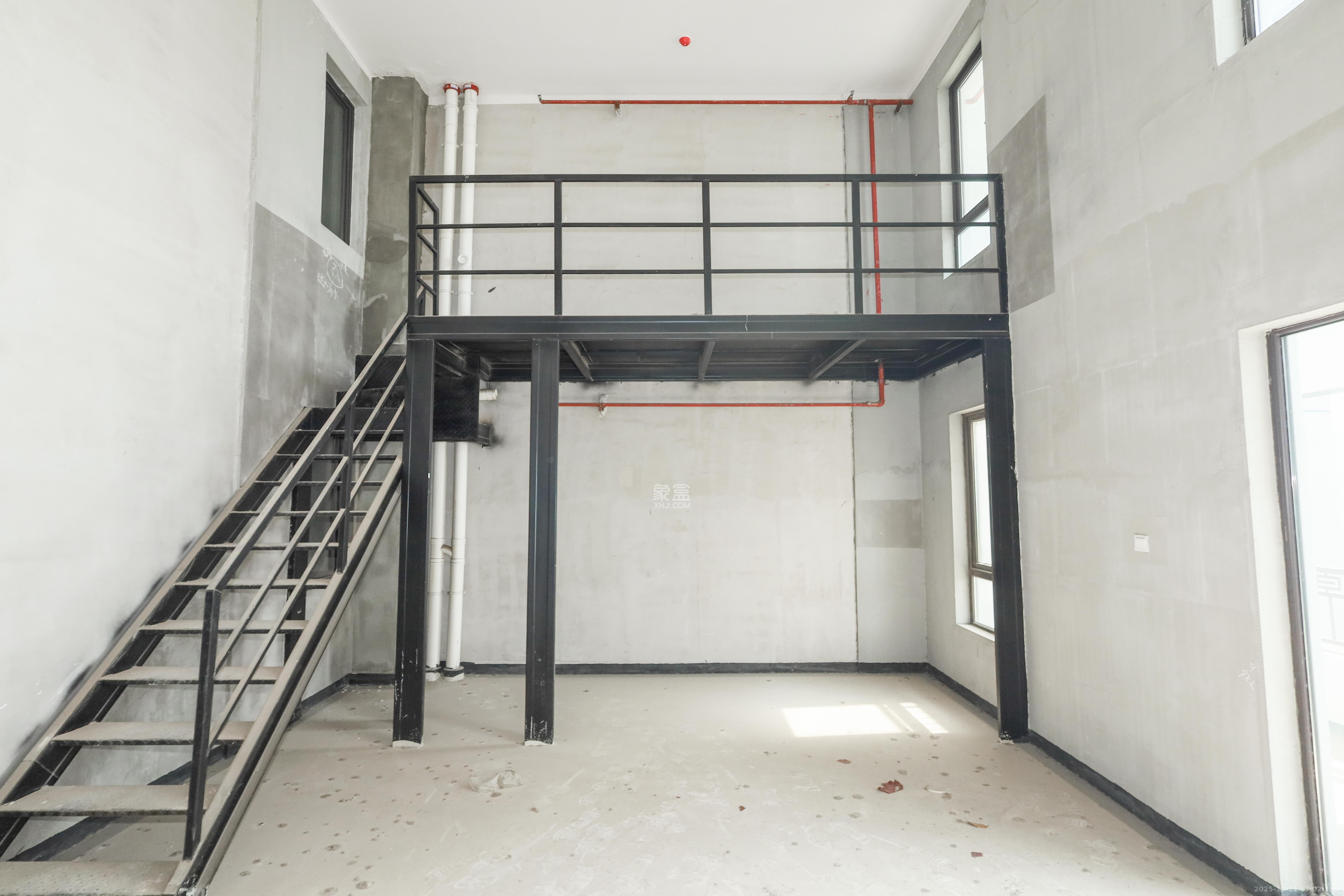 建发央著 4室2厅2卫 205.0万 建发央著 4室2厅2卫 205.0万客厅