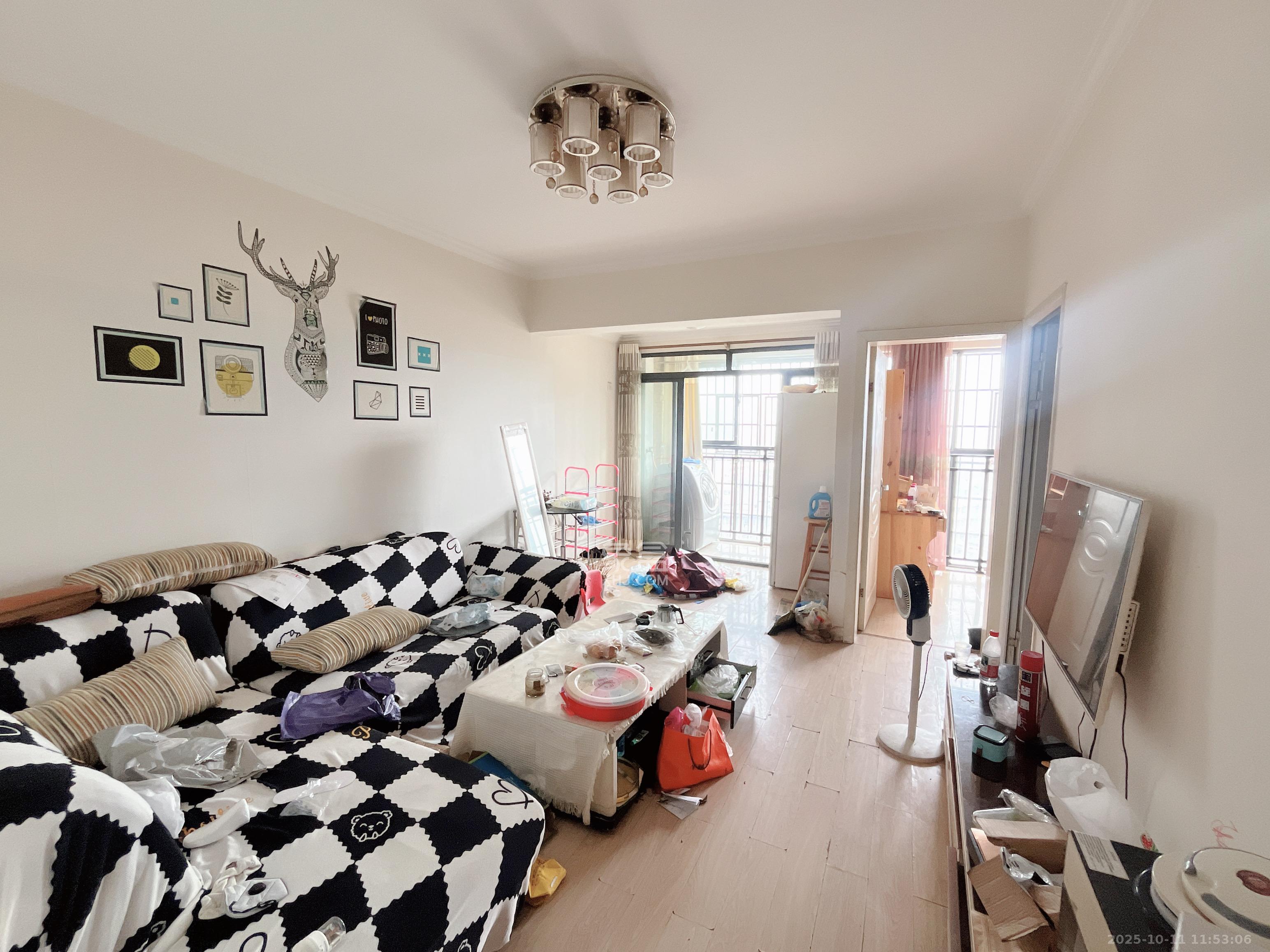 西铁馨寓(西铁领寓)  2室2厅1卫    1850.0元/月 西铁馨寓(西铁领寓)  2室2厅1卫    1850.0元/月室内图