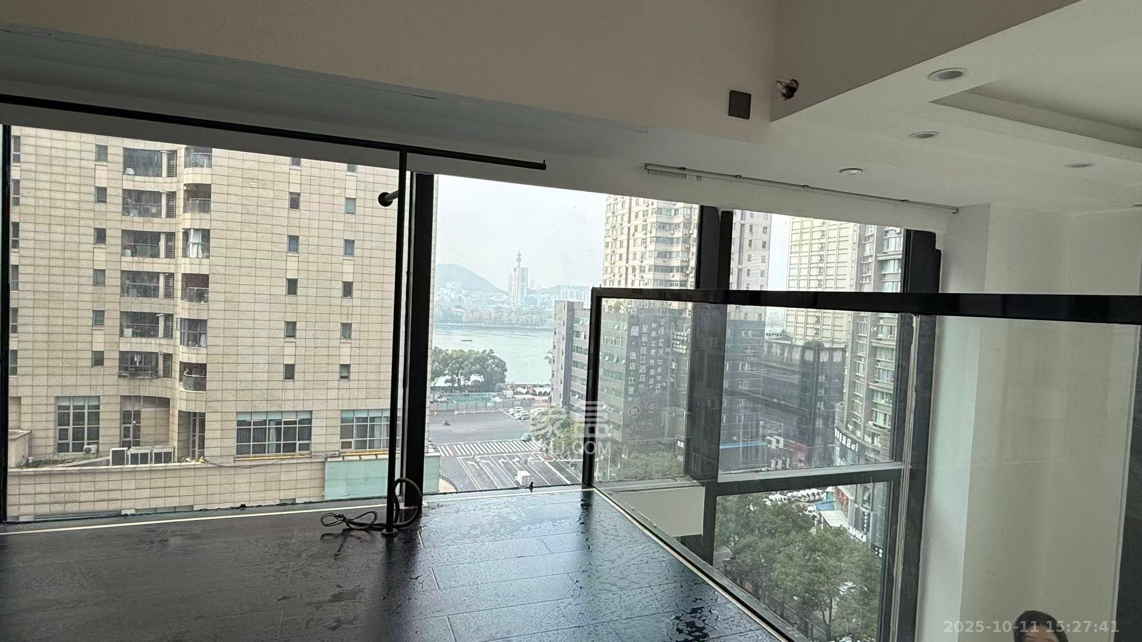 华远云玺公寓  2室1厅1卫    5500.0元/月室内图