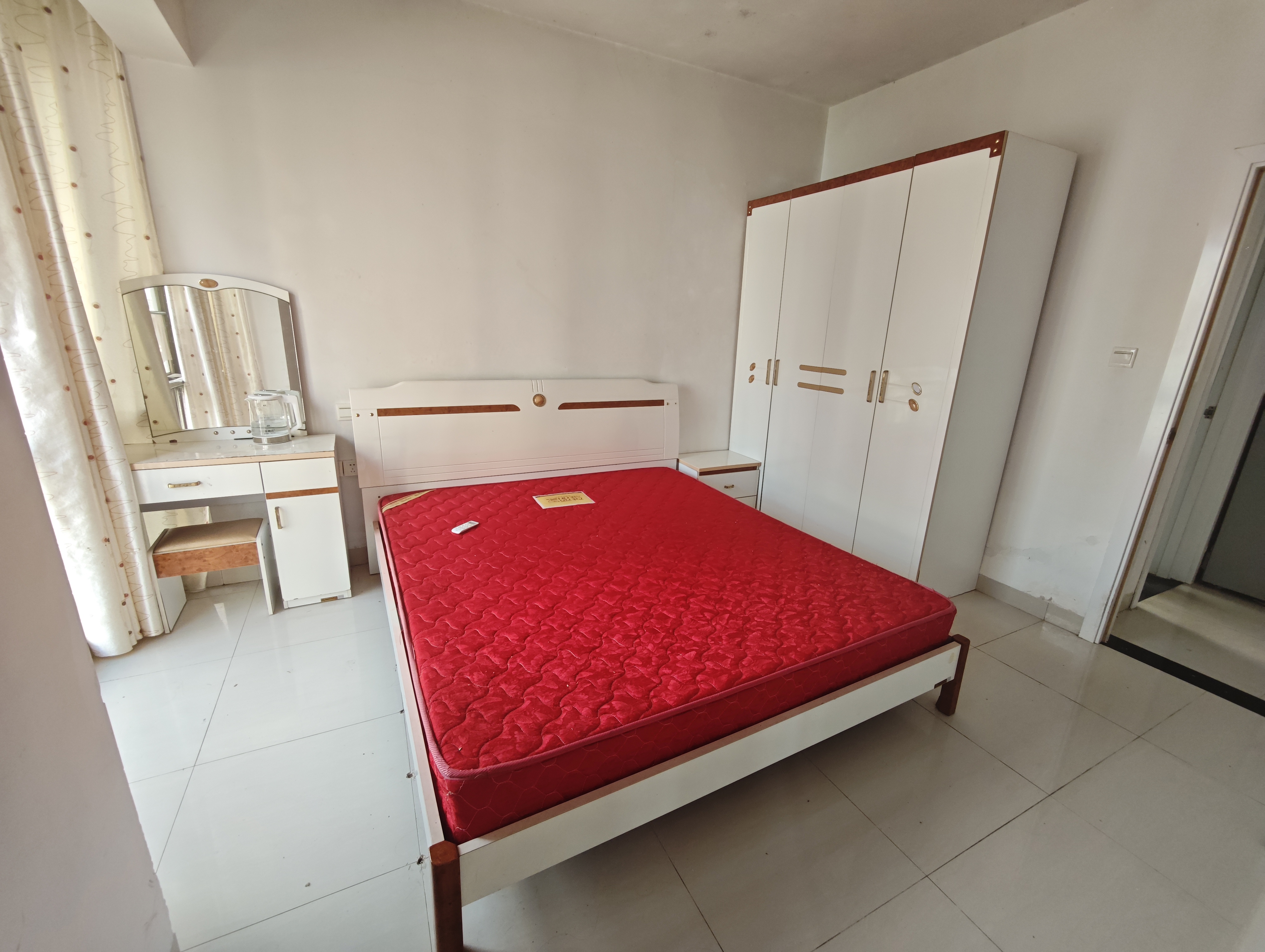 禧福新城 1室2厅1卫 2000.0元/月 禧福新城 1室2厅1卫 2000.0元/月室内图