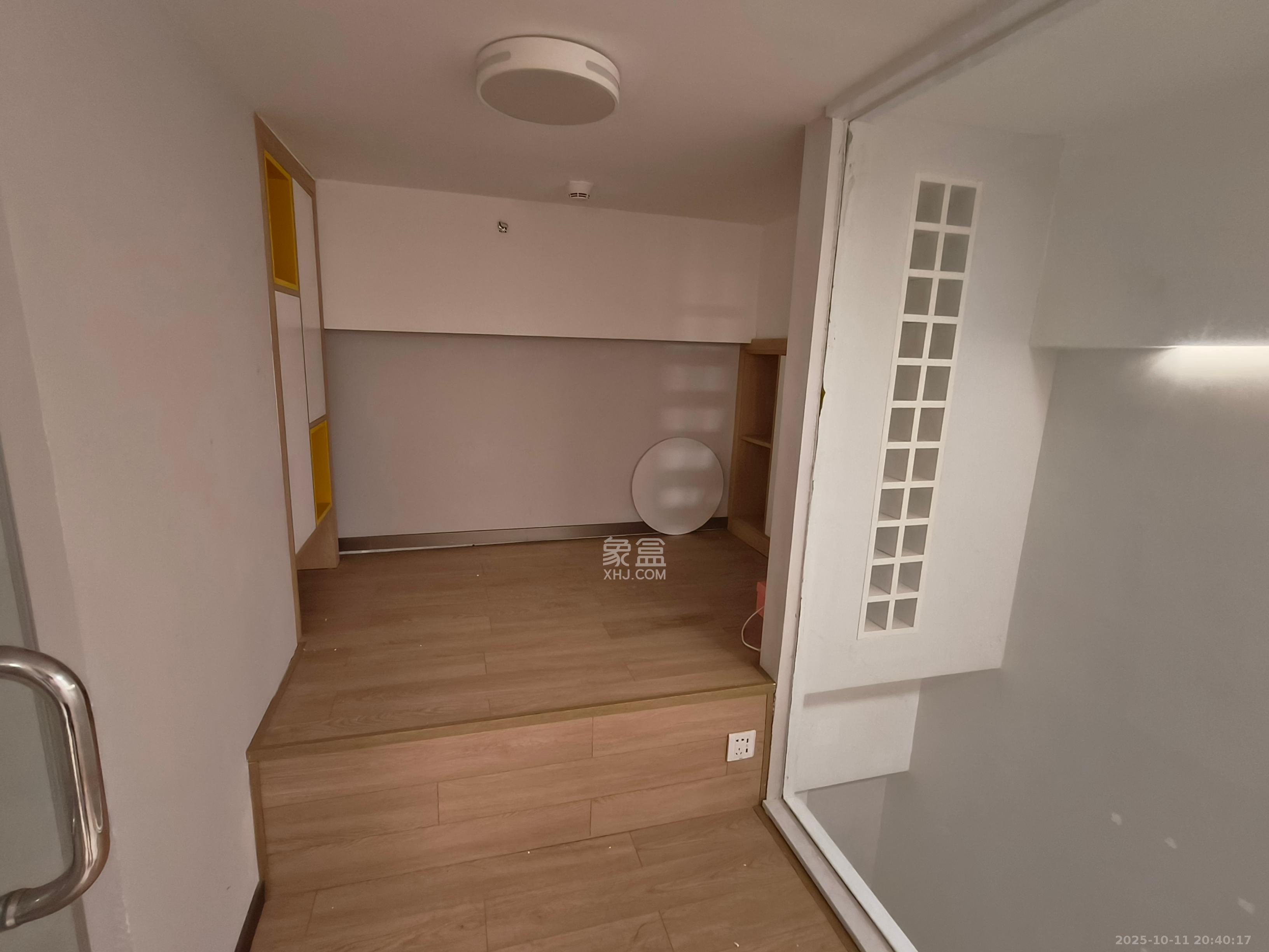 时代年华 2室1厅1卫 1300.0元/月 时代年华 2室1厅1卫 1300.0元/月室内图