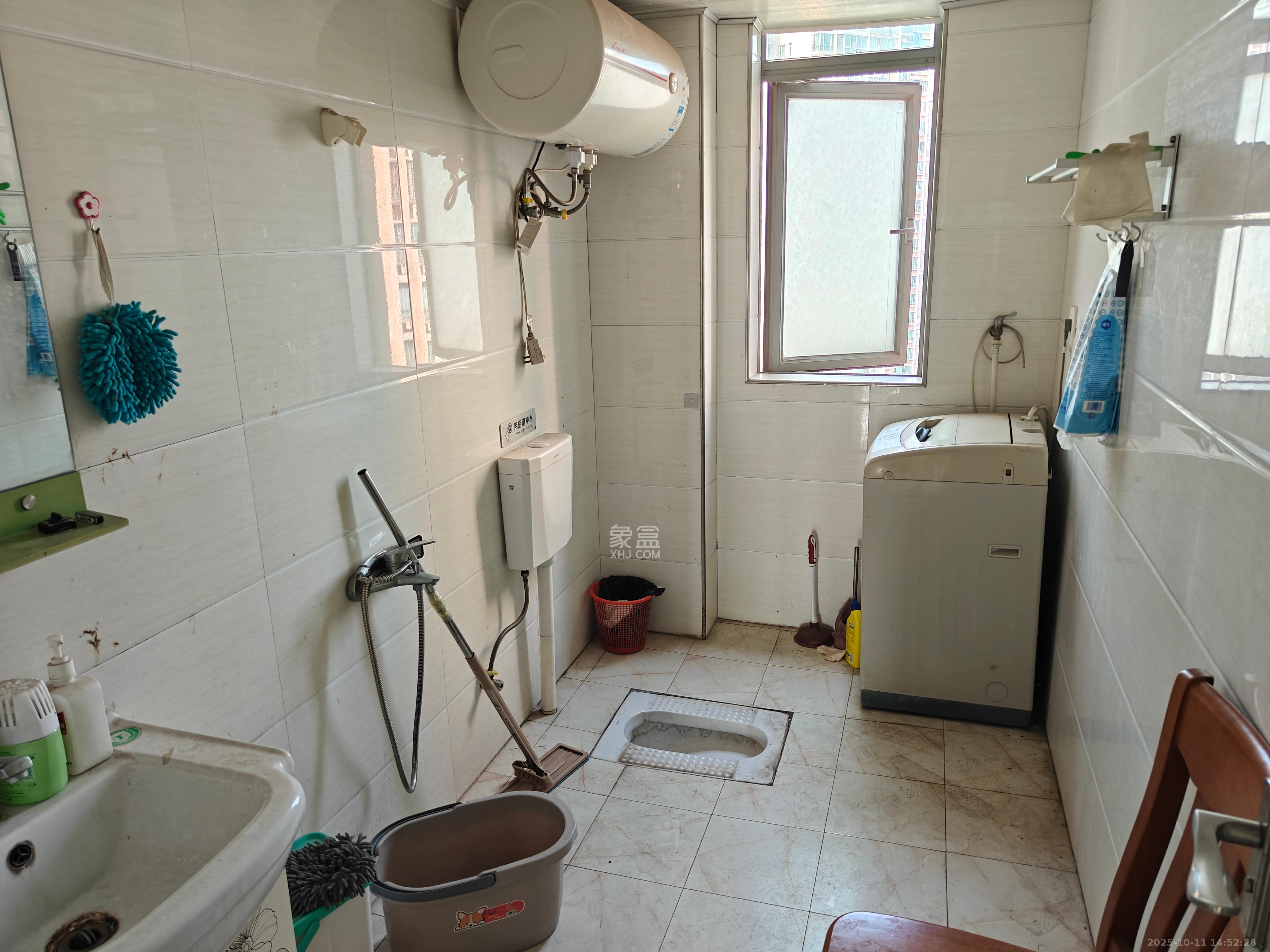 新城新世界一二三期  4室2厅2卫    3000.0元/月 新城新世界一二三期  4室2厅2卫    3000.0元/月室内图