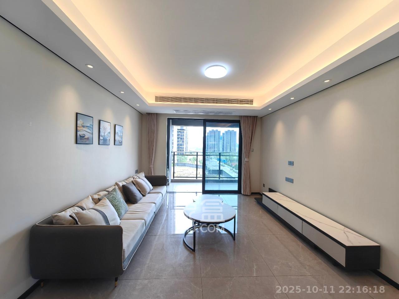 中海麓山境北区 4室2厅2卫 3000.0元/月 中海麓山境北区 4室2厅2卫 3000.0元/月室内图