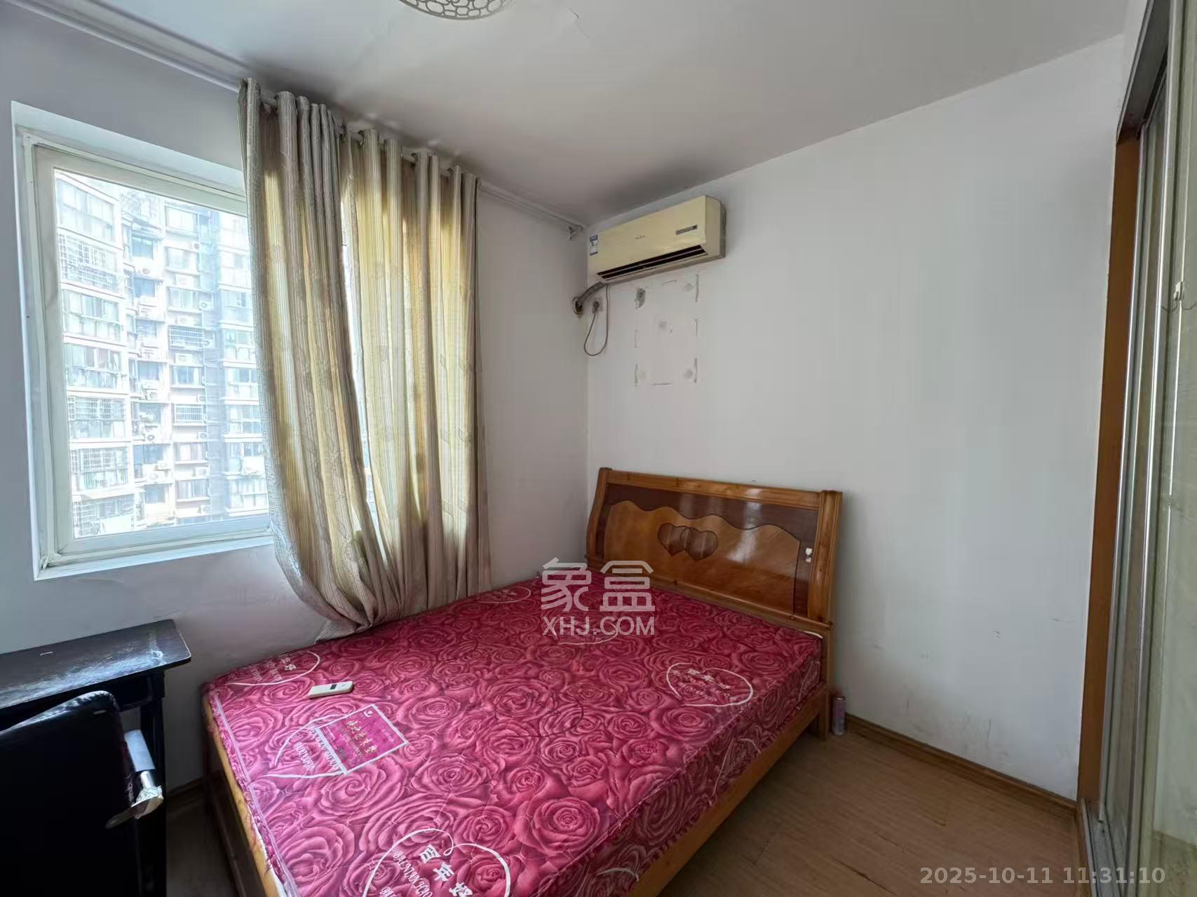 龙王港社区 3室2厅1卫 2500.0元/月 龙王港社区 3室2厅1卫 2500.0元/月室内图