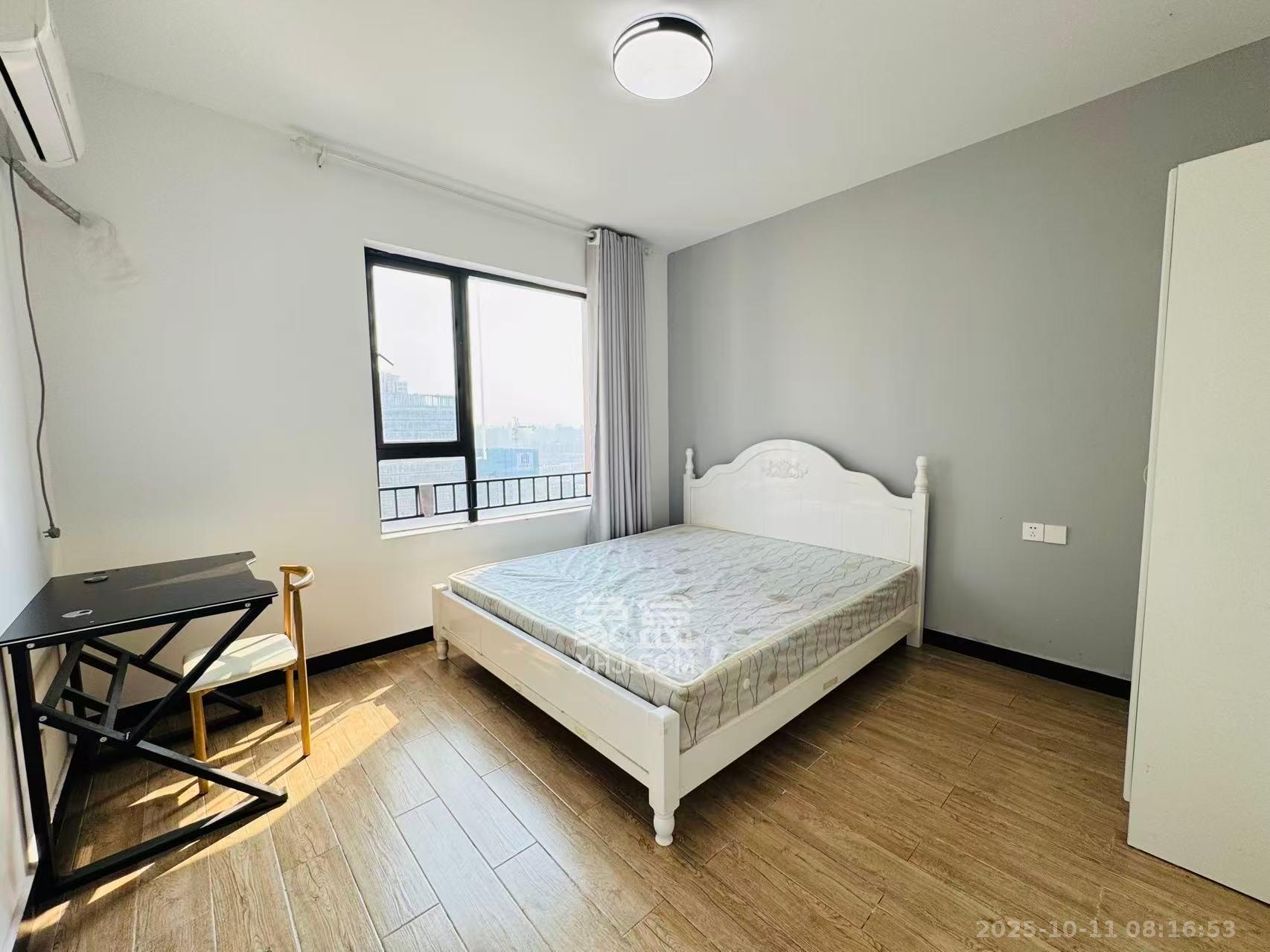 协信星澜汇  3室2厅2卫    3300.0元/月室内图