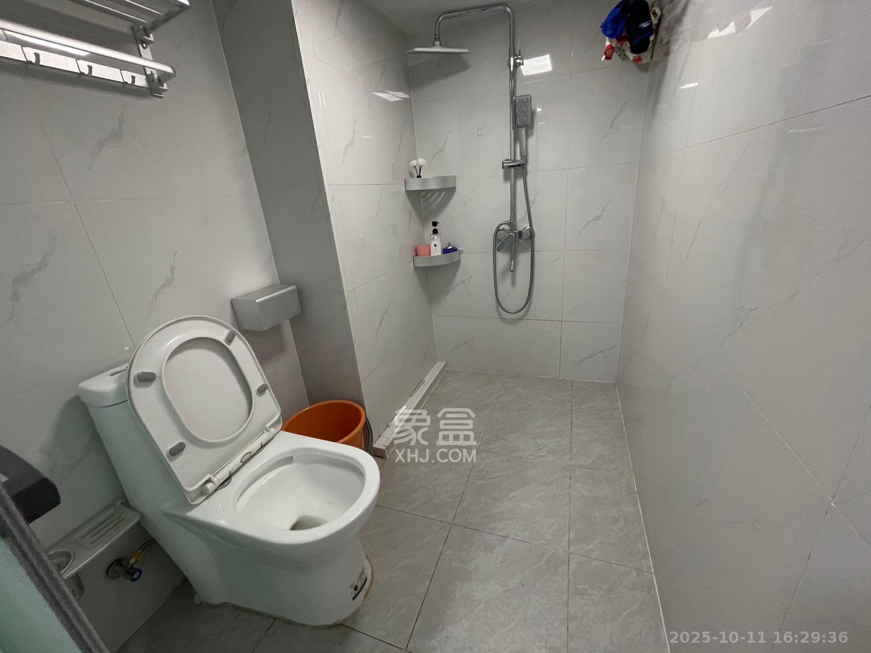 明昇壹城(明昇时代广场)三期 3室1厅2卫 2300.0元/月 明昇壹城(明昇时代广场)三期 3室1厅2卫 2300.0元/月室内图