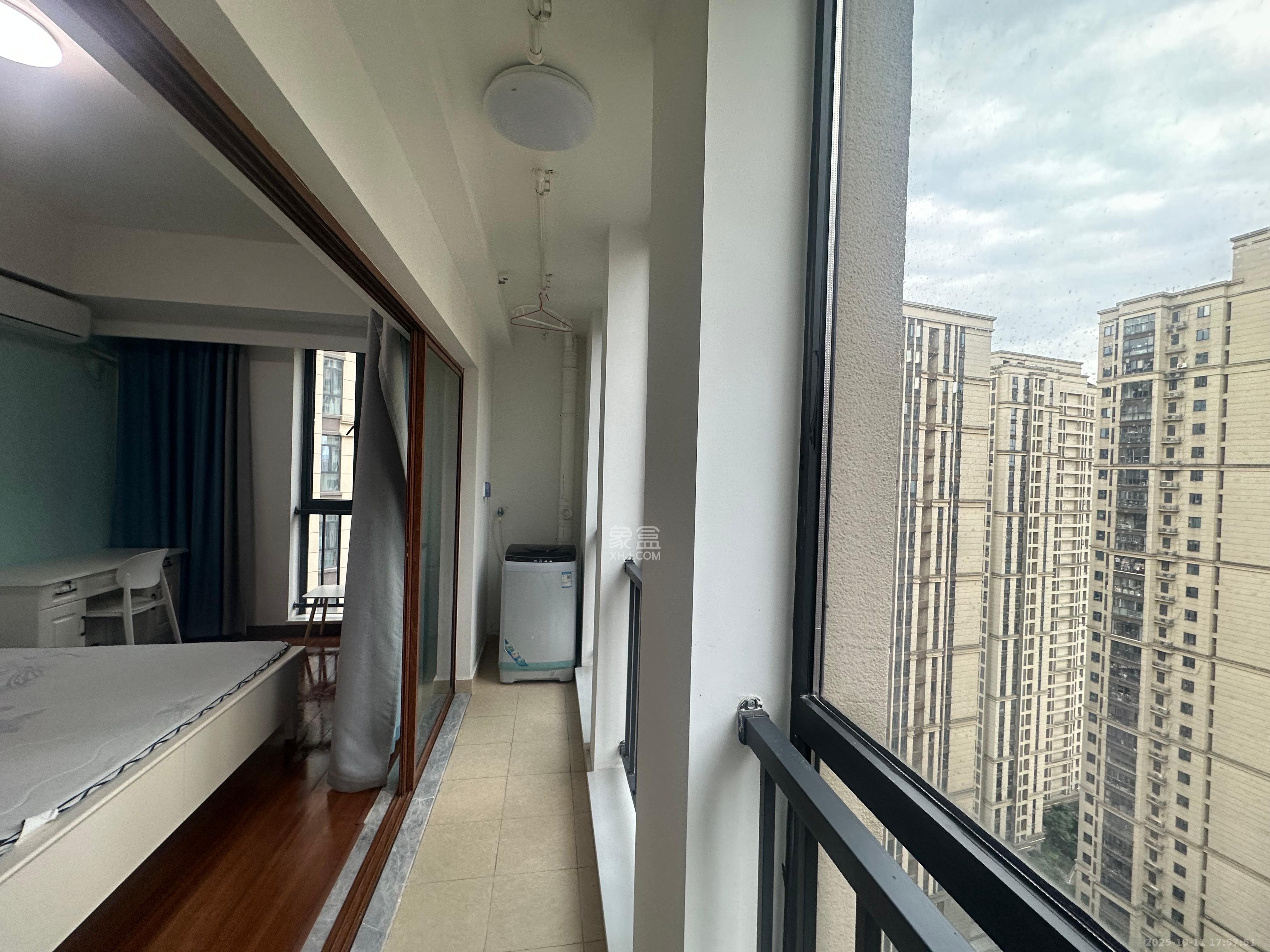 荣泰广场 1室1厅1卫 2000.0元/月 荣泰广场 1室1厅1卫 2000.0元/月室内图