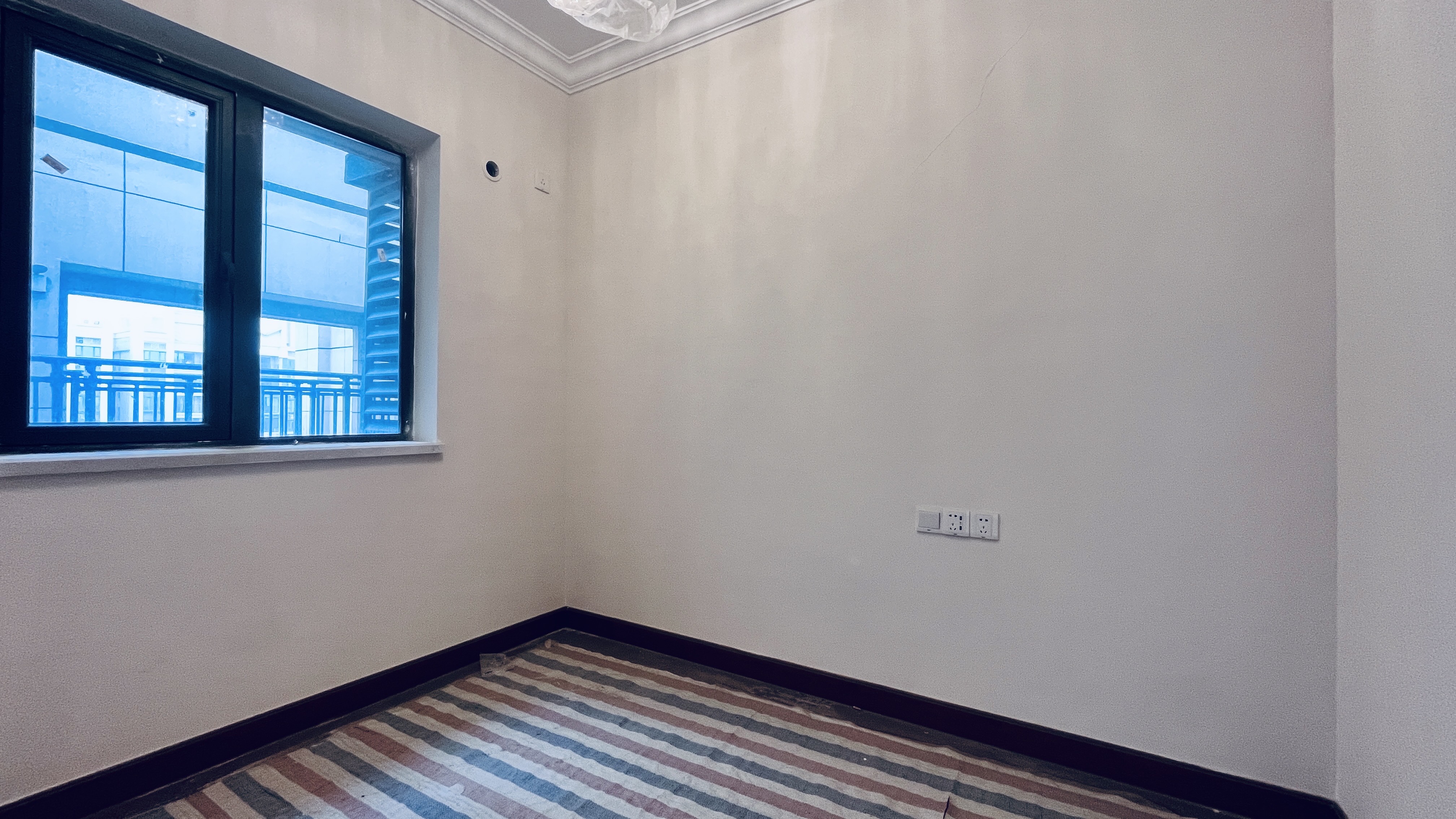 恒大名都  2室2厅1卫    40.0万客厅