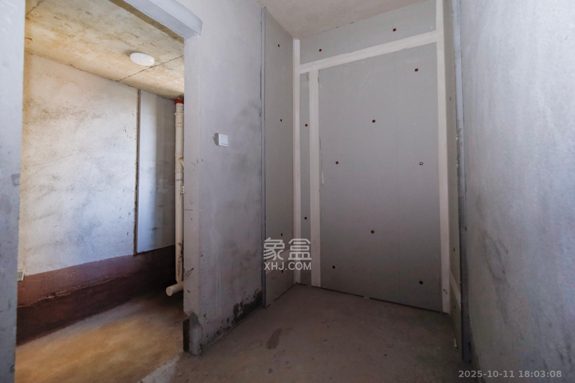 中煤和悦府  4室2厅1卫    170.0万其他