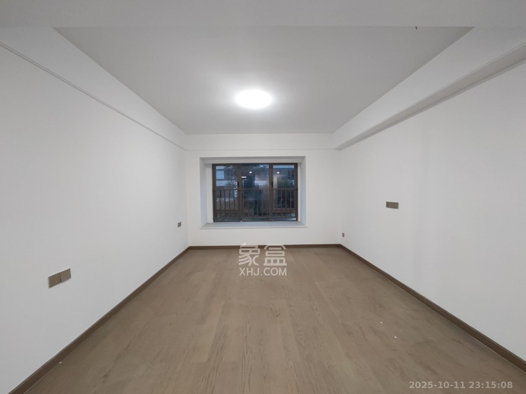 弘阳阳光城天宸府 4室2厅2卫 185.0万 弘阳阳光城天宸府 4室2厅2卫 185.0万卧室