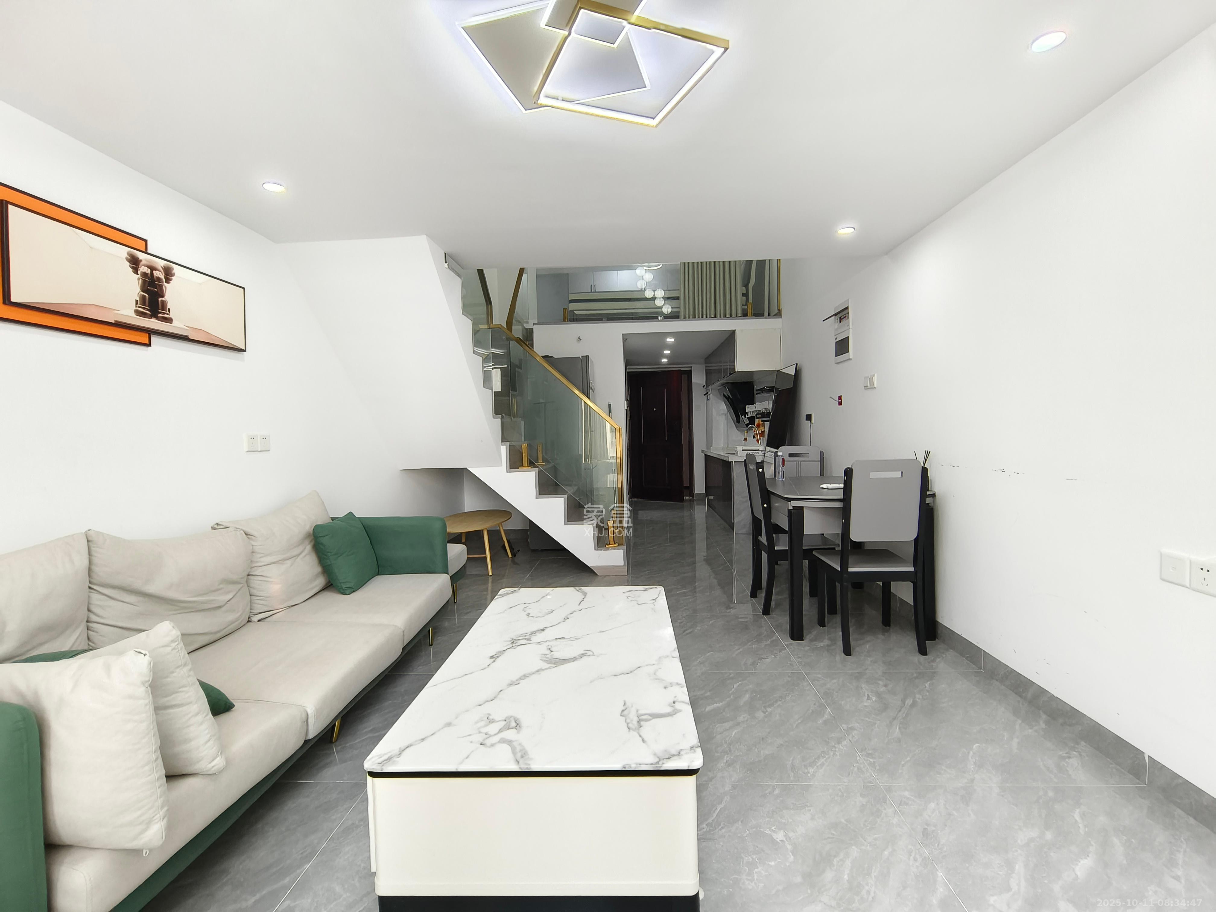 弘阳时光里  2室1厅1卫    2100.0元/月室内图