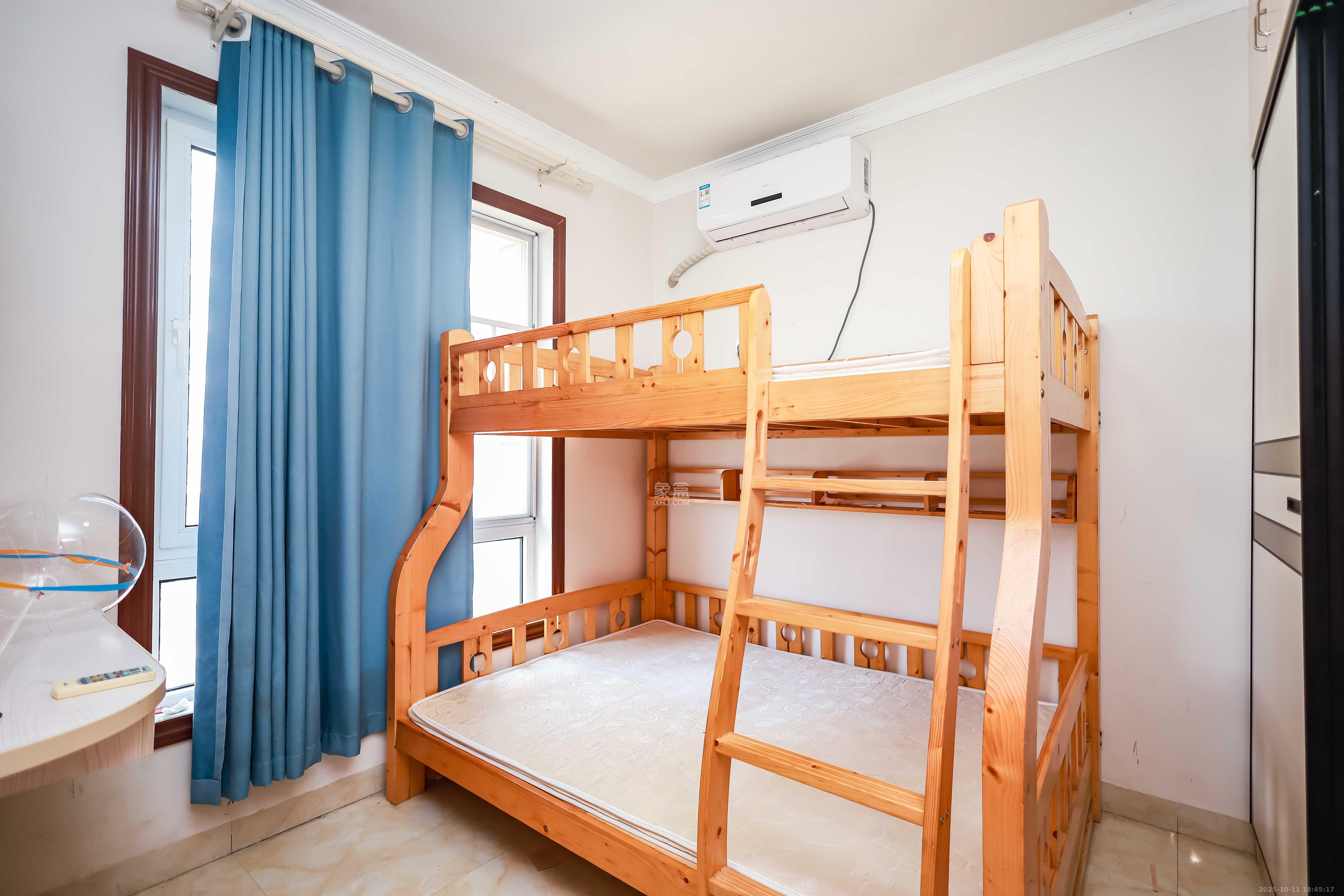 金科世界城  2室2厅1卫    63.0万卧室