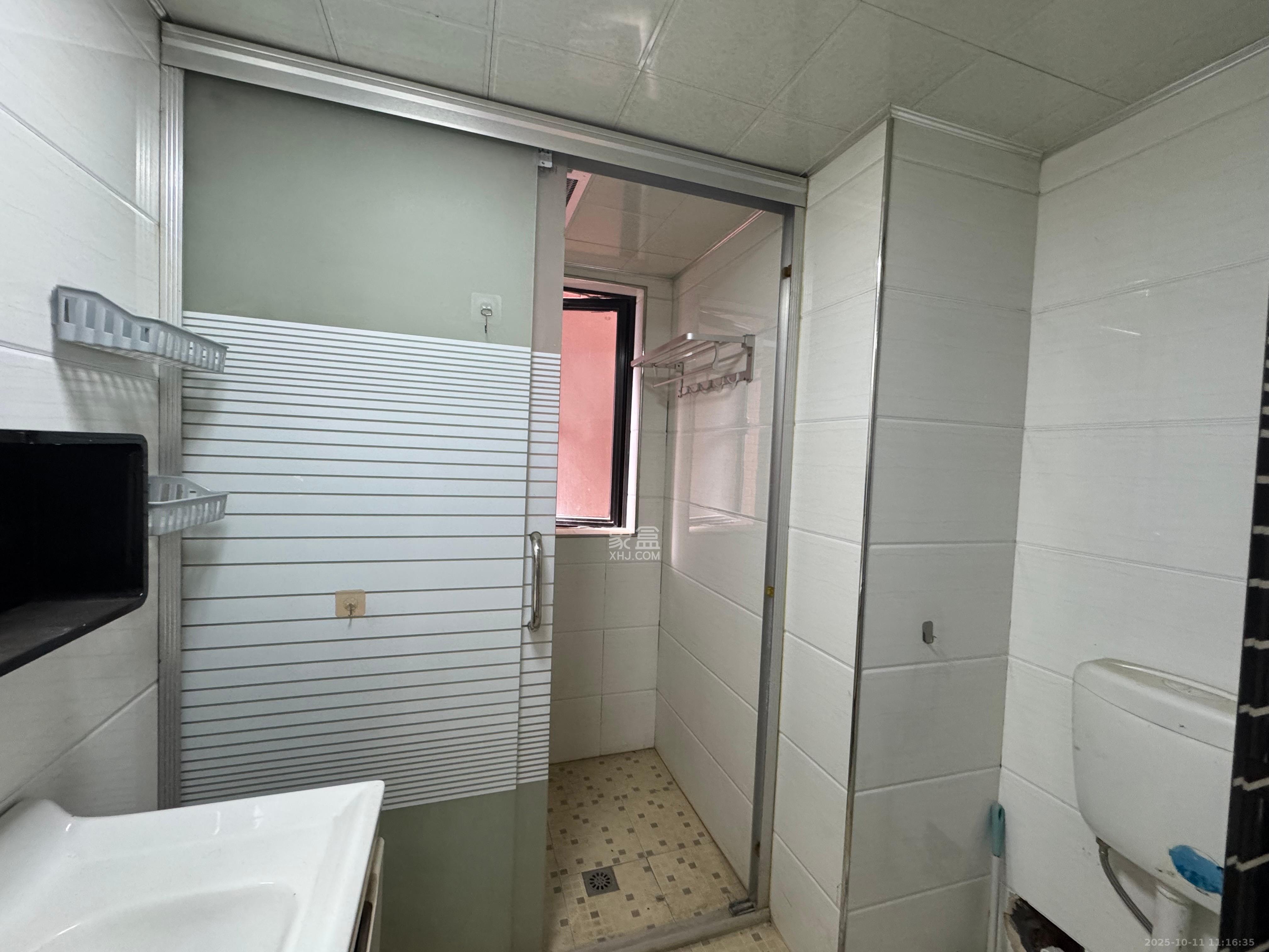 新城国际花都 2室2厅1卫 1500.0元/月 新城国际花都 2室2厅1卫 1500.0元/月室内图