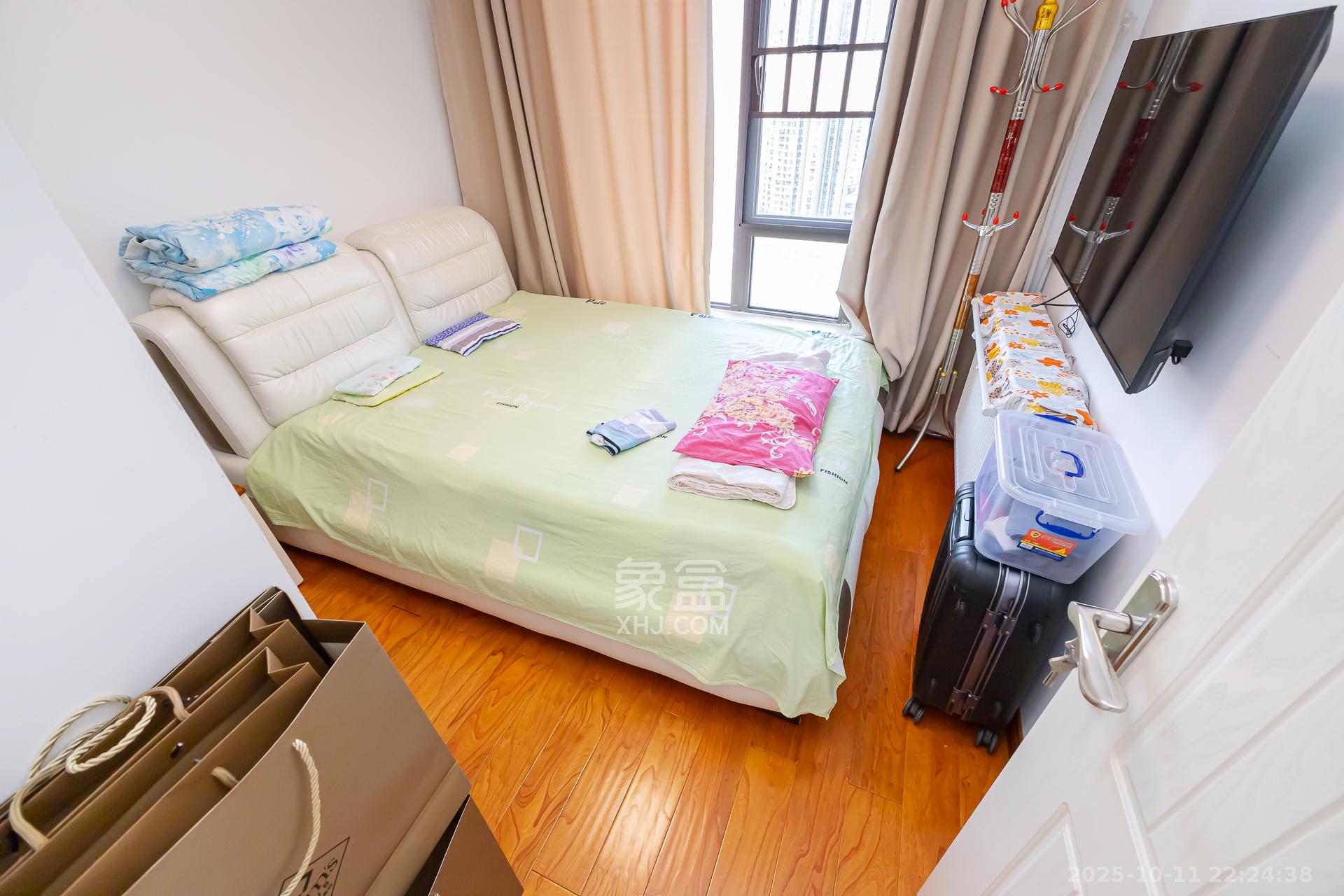 龙湖湘风原著(龙湖湘风星城) 4室2厅2卫 80.0万 龙湖湘风原著(龙湖湘风星城) 4室2厅2卫 80.0万卧室