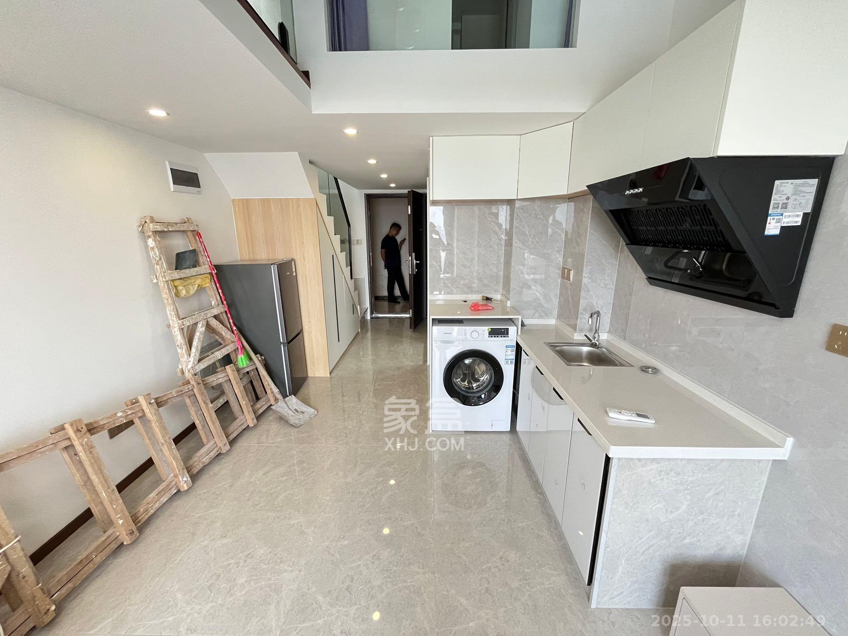 佳兆业云顶都汇  2室2厅1卫    1800.0元/月 佳兆业云顶都汇  2室2厅1卫    1800.0元/月室内图