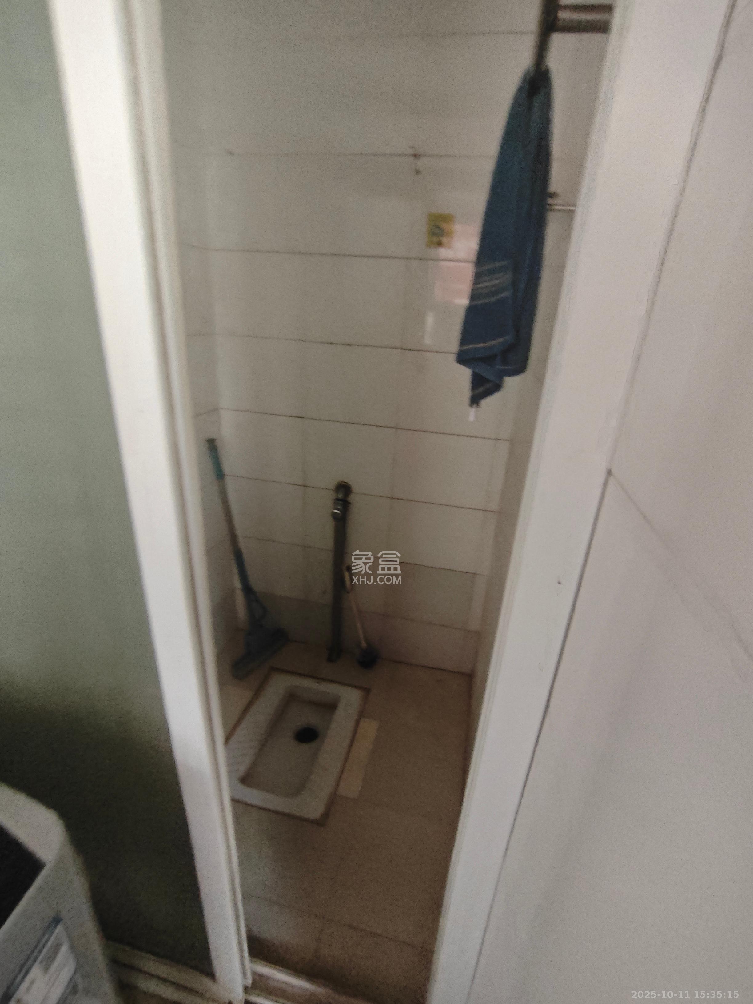 金石蓉园 1室0厅0卫 700.0元/月 金石蓉园 1室0厅0卫 700.0元/月室内图