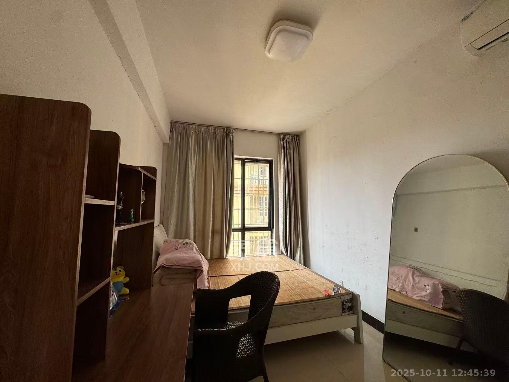 康斯丹郡(融程领秀佳园)  3室2厅1卫    1800.0元/月 康斯丹郡(融程领秀佳园)  3室2厅1卫    1800.0元/月室内图