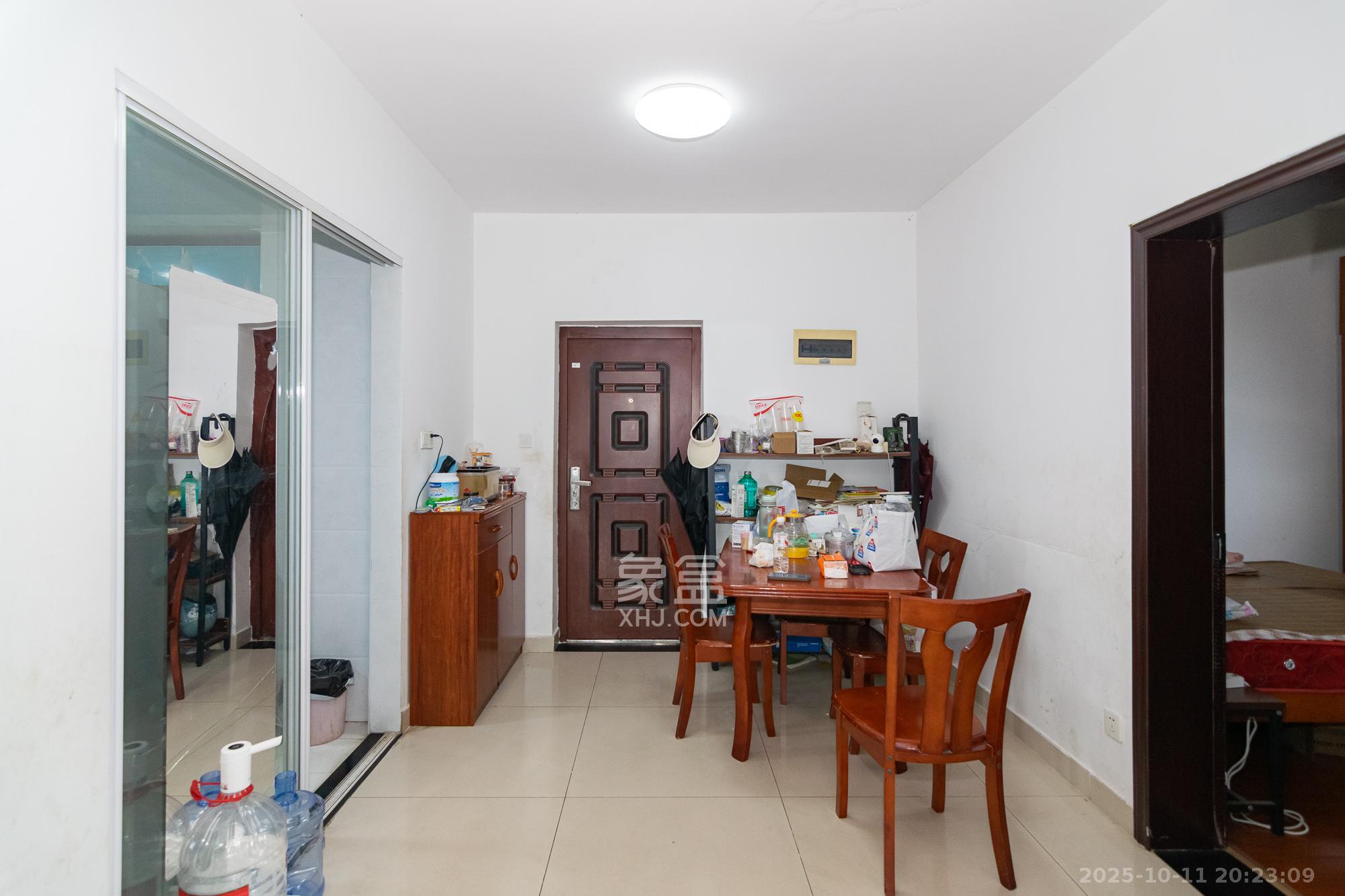 润和紫郡一期  2室2厅1卫    1700.0元/月 润和紫郡一期  2室2厅1卫    1700.0元/月室内图