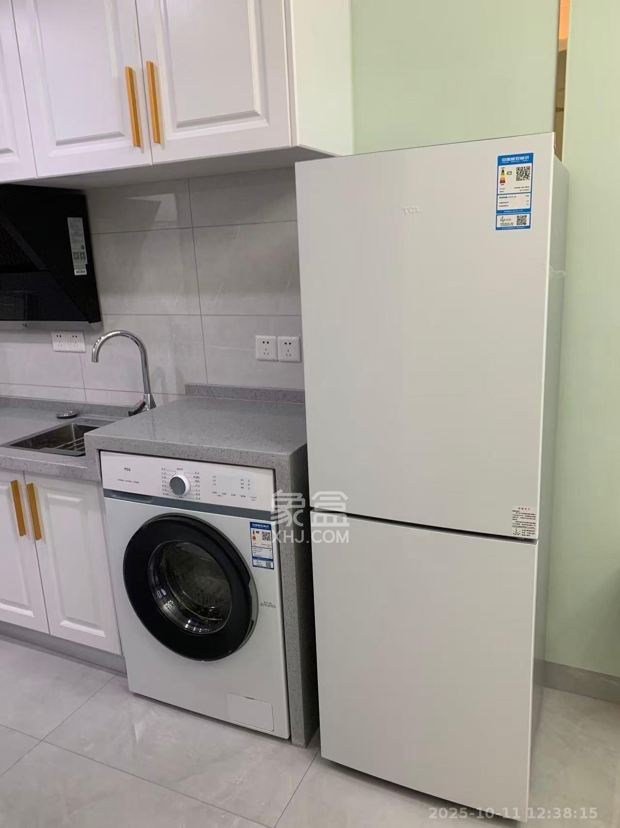 保利麓谷林语I区  1室1厅1卫    1400.0元/月室内图