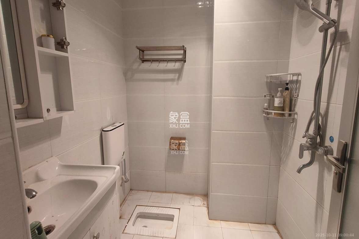 中南壹号院  1室1厅1卫    1400.0元/月 中南壹号院  1室1厅1卫    1400.0元/月室内图