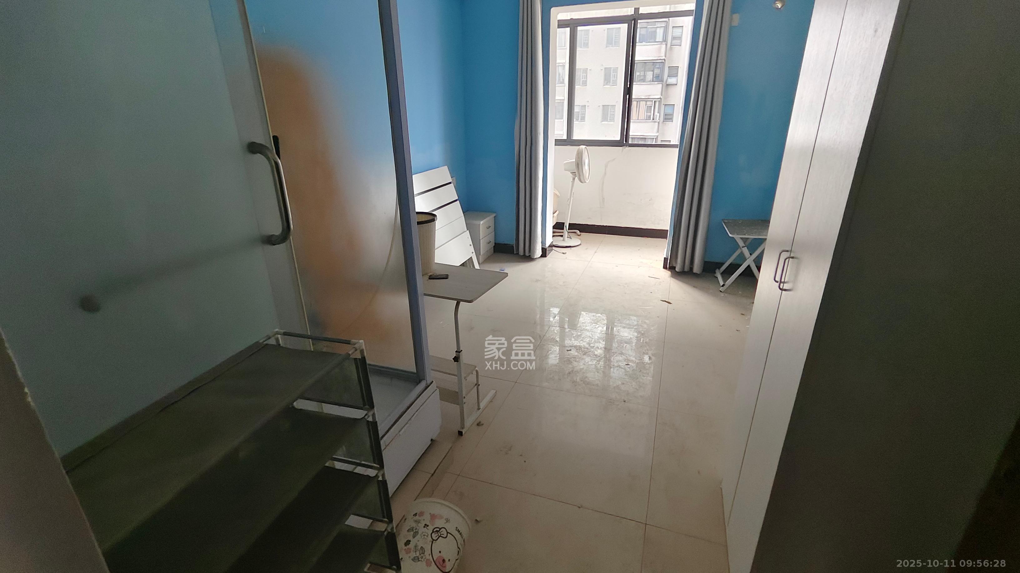 麓阳和景雅苑  3室2厅1卫    2500.0元/月室内图